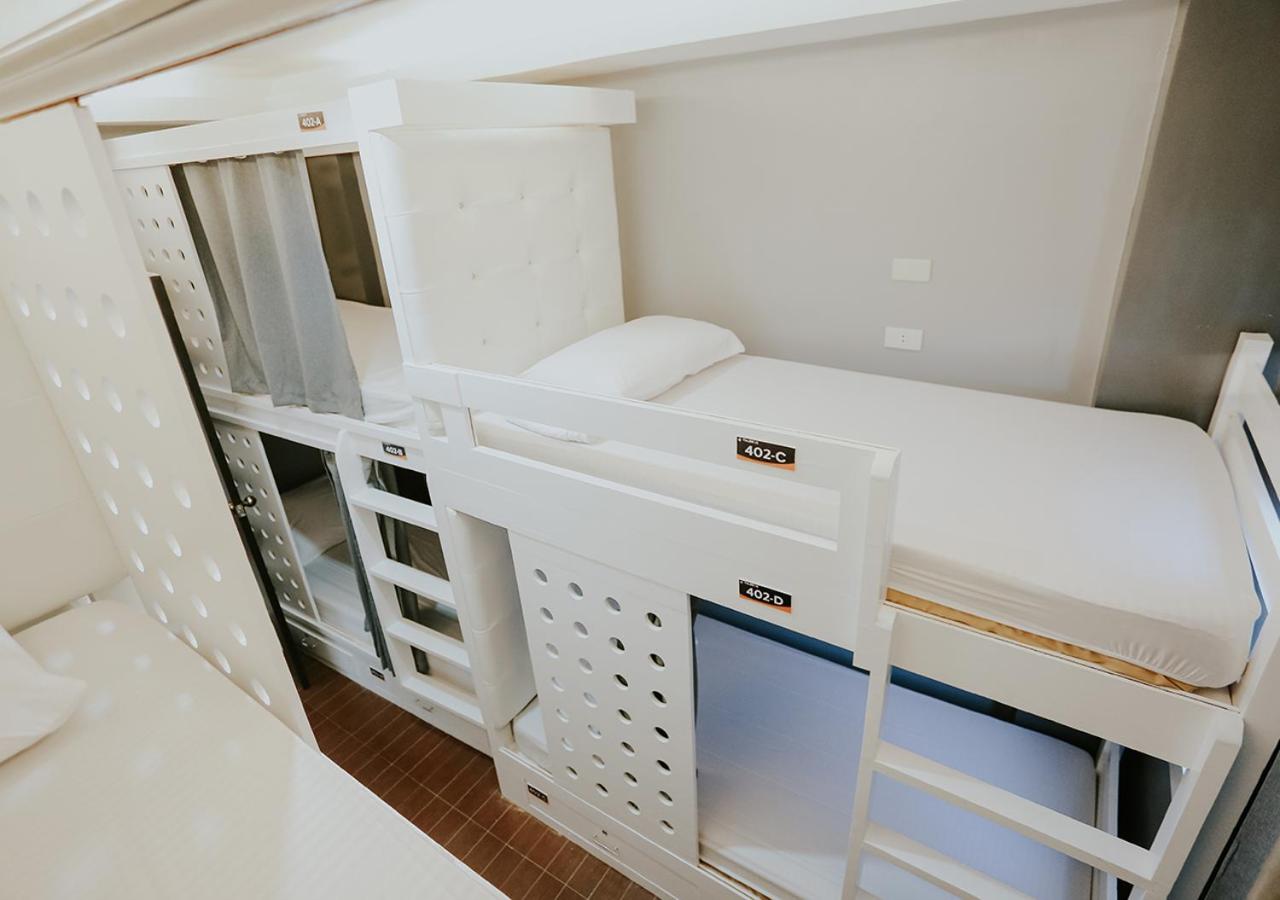 Viajeros Hostel Boracay