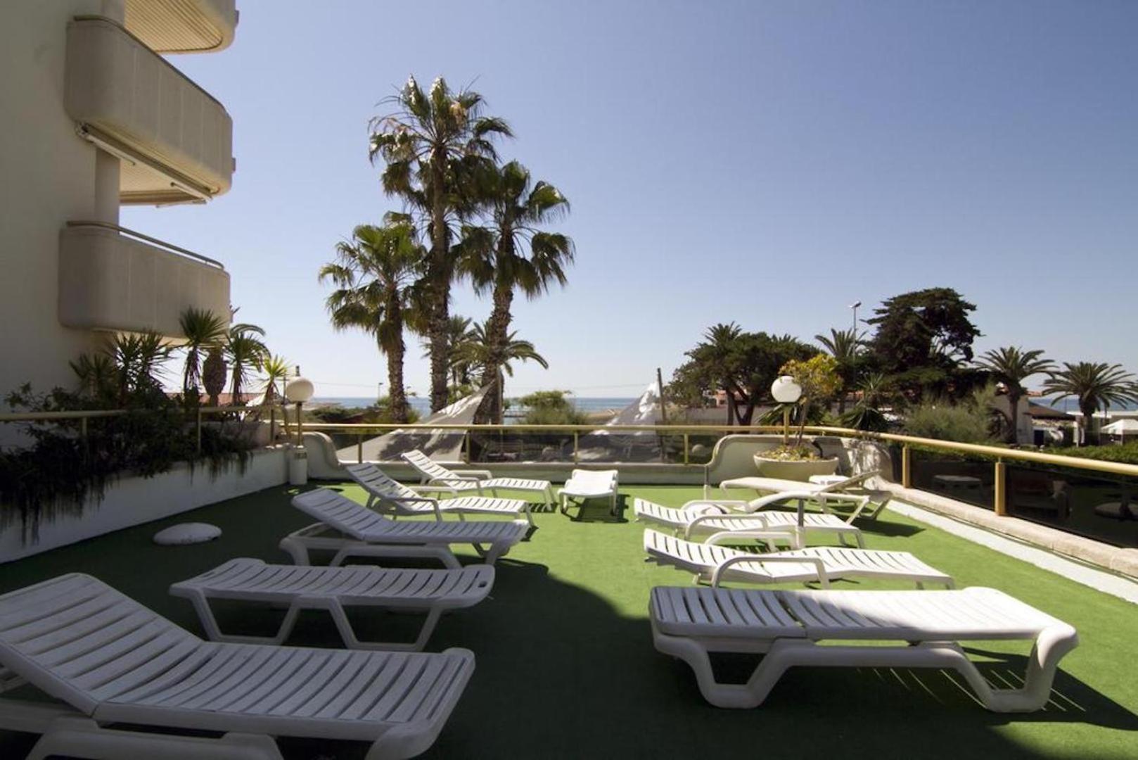 SITGES POOL & SEA TERRACE Luxury, comfort, unbeatable location view 4