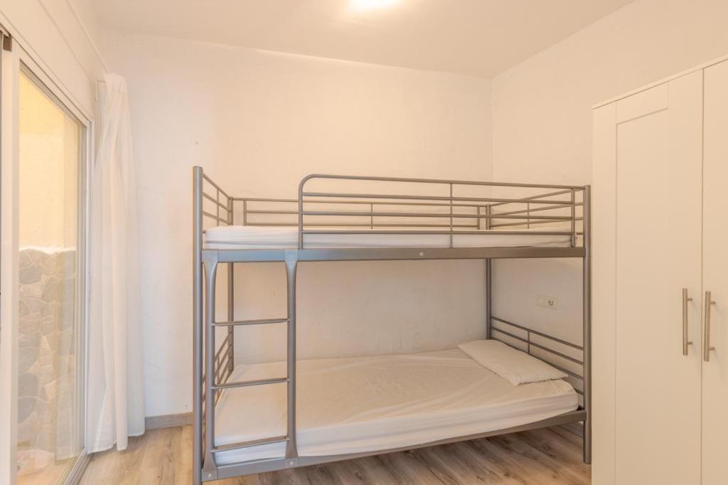 Beautiful flat with balcony and wifi in Málaga Center