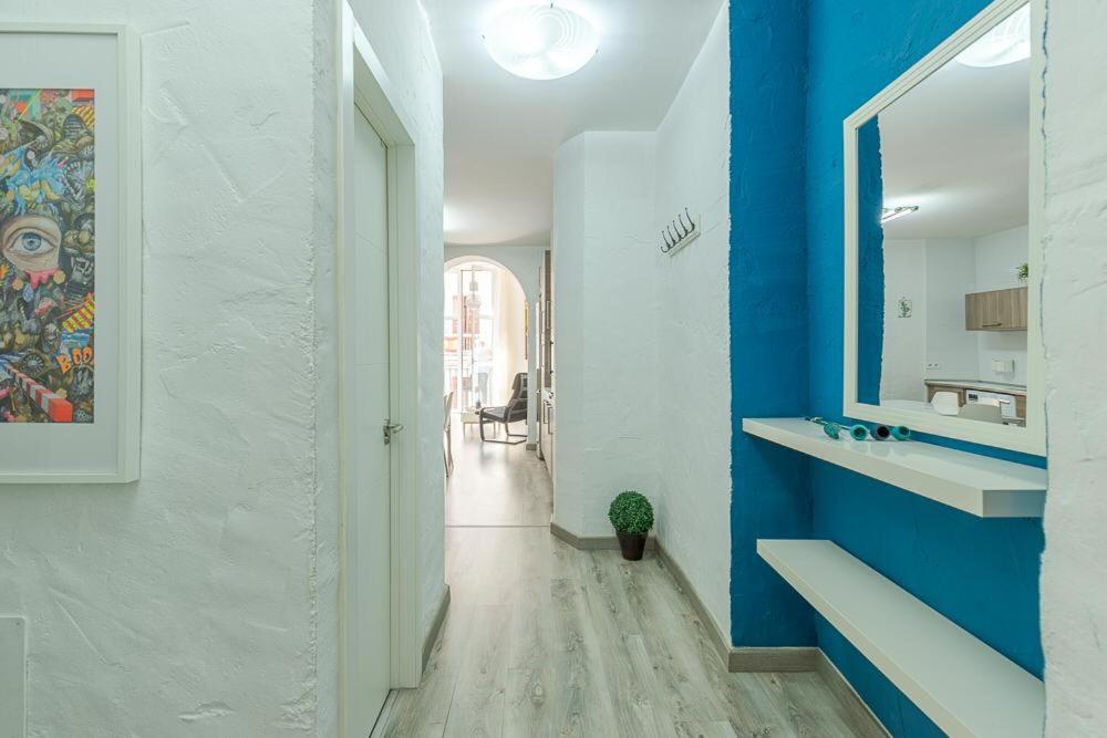 Beautiful flat with balcony and wifi in Málaga Center