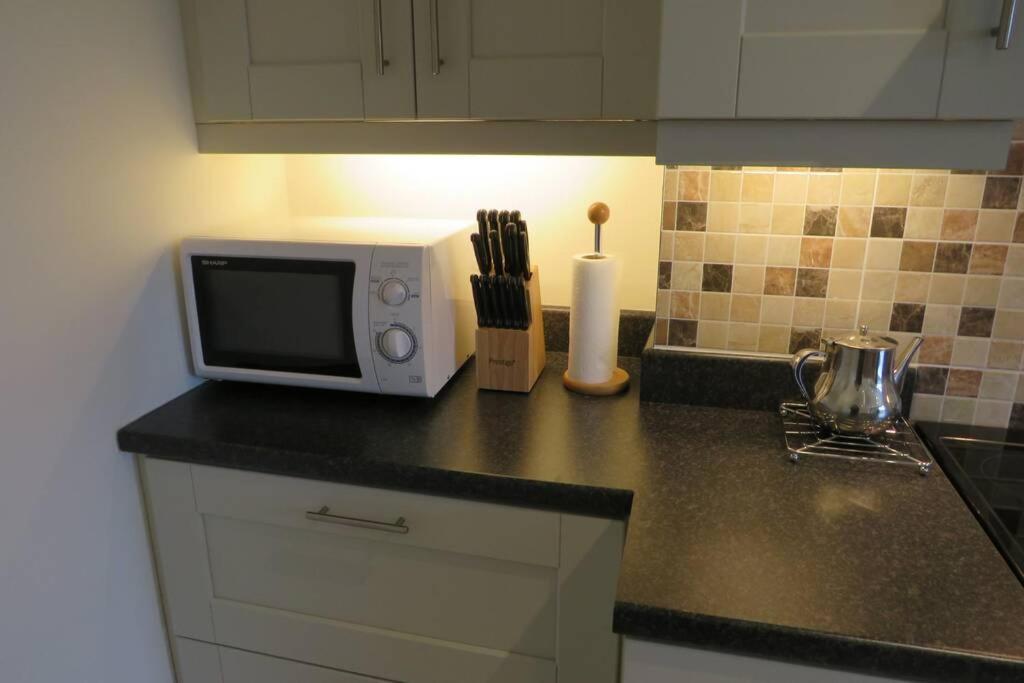 Jenny's Farm Cottage, Giant's Causeway view 4