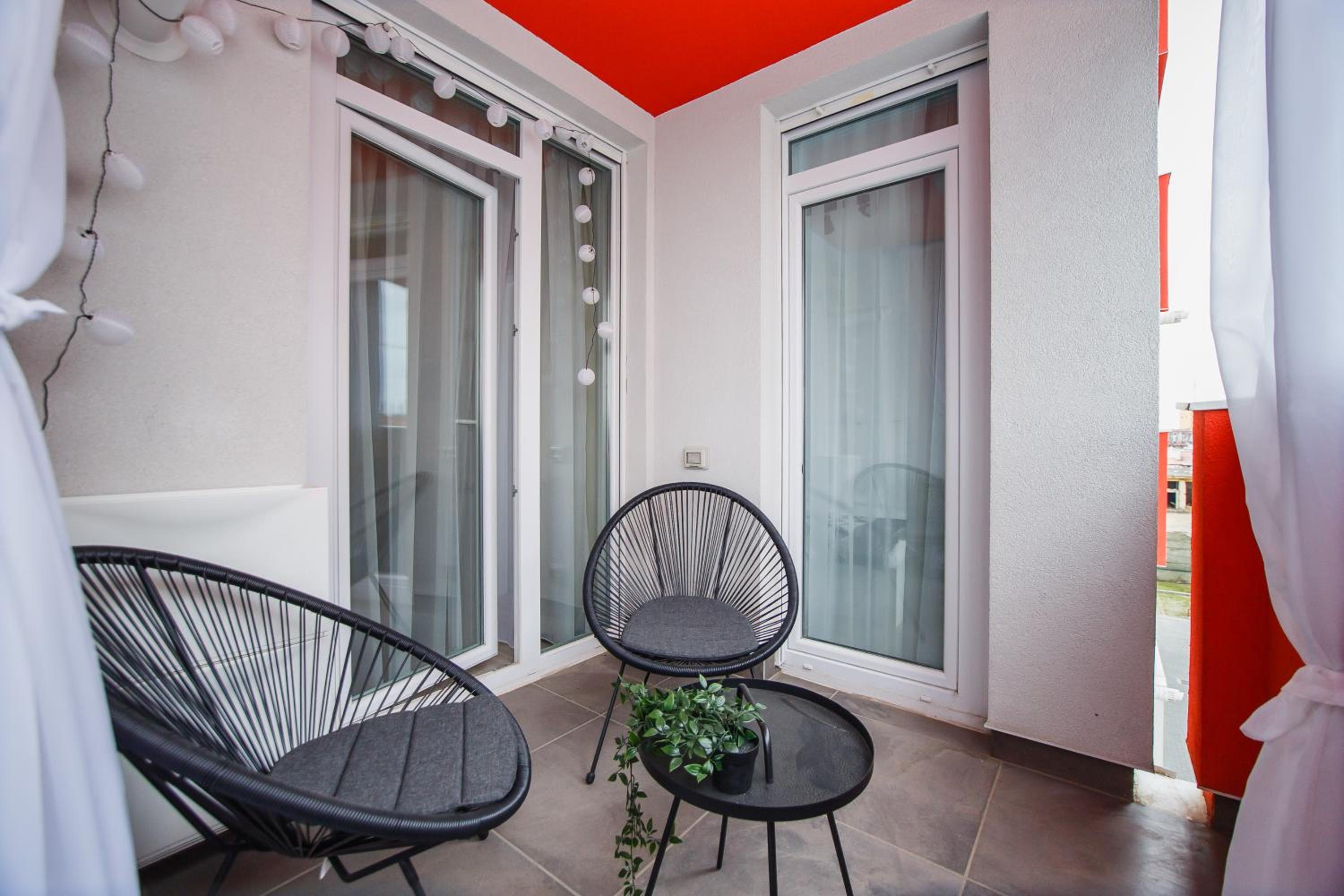 Trendy Apartment near City Center view 4