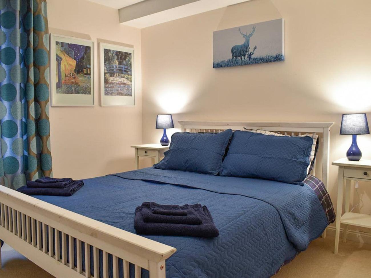 Lovely 2 bedroom apt in Ballater on the River Dee view 5