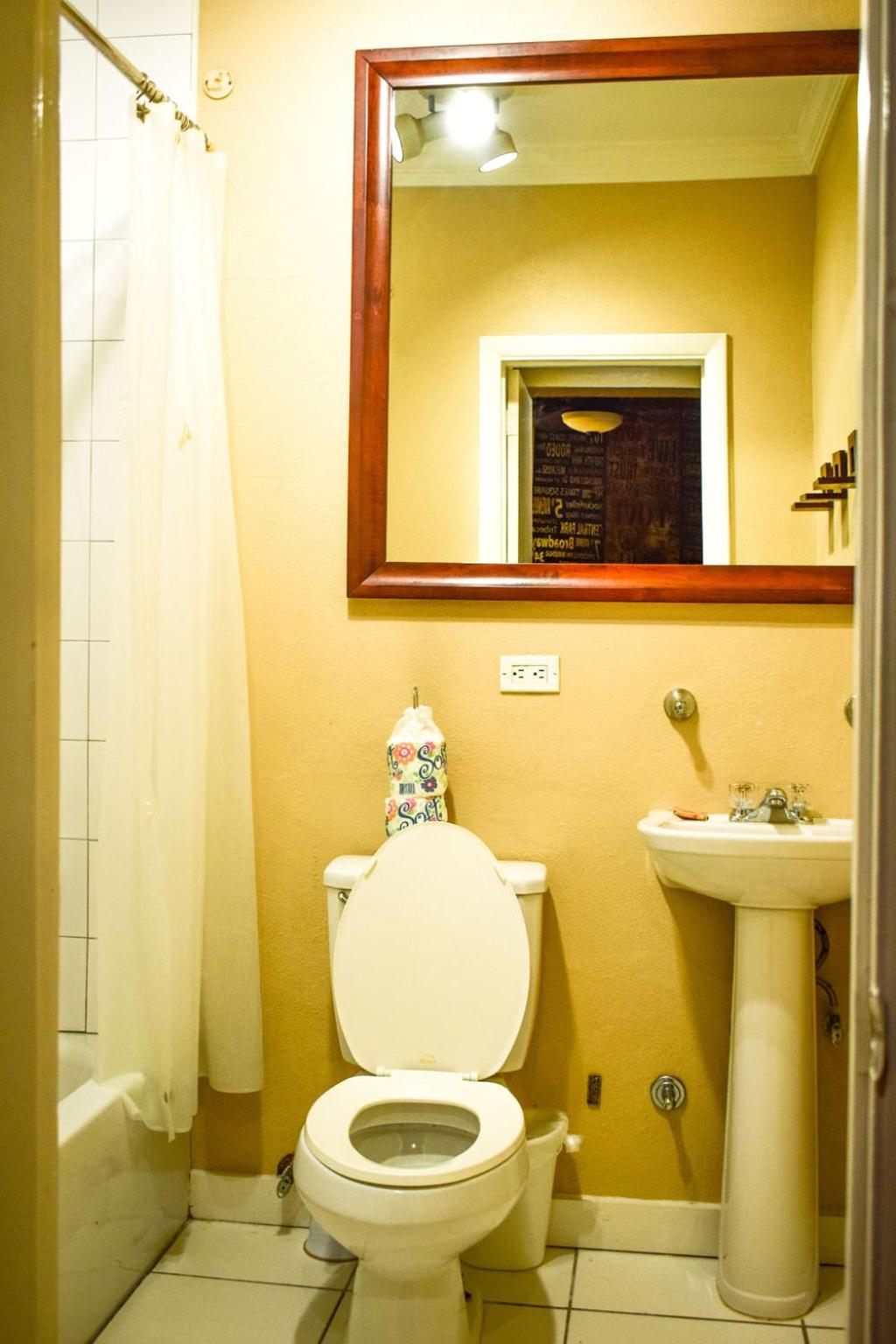 Brownstone Guesthouses Seabeach view 2