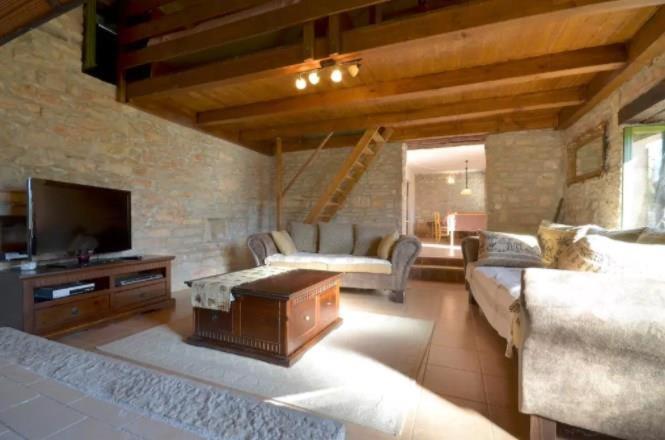 HOUSE MAESTRAL with Private Pool view 5