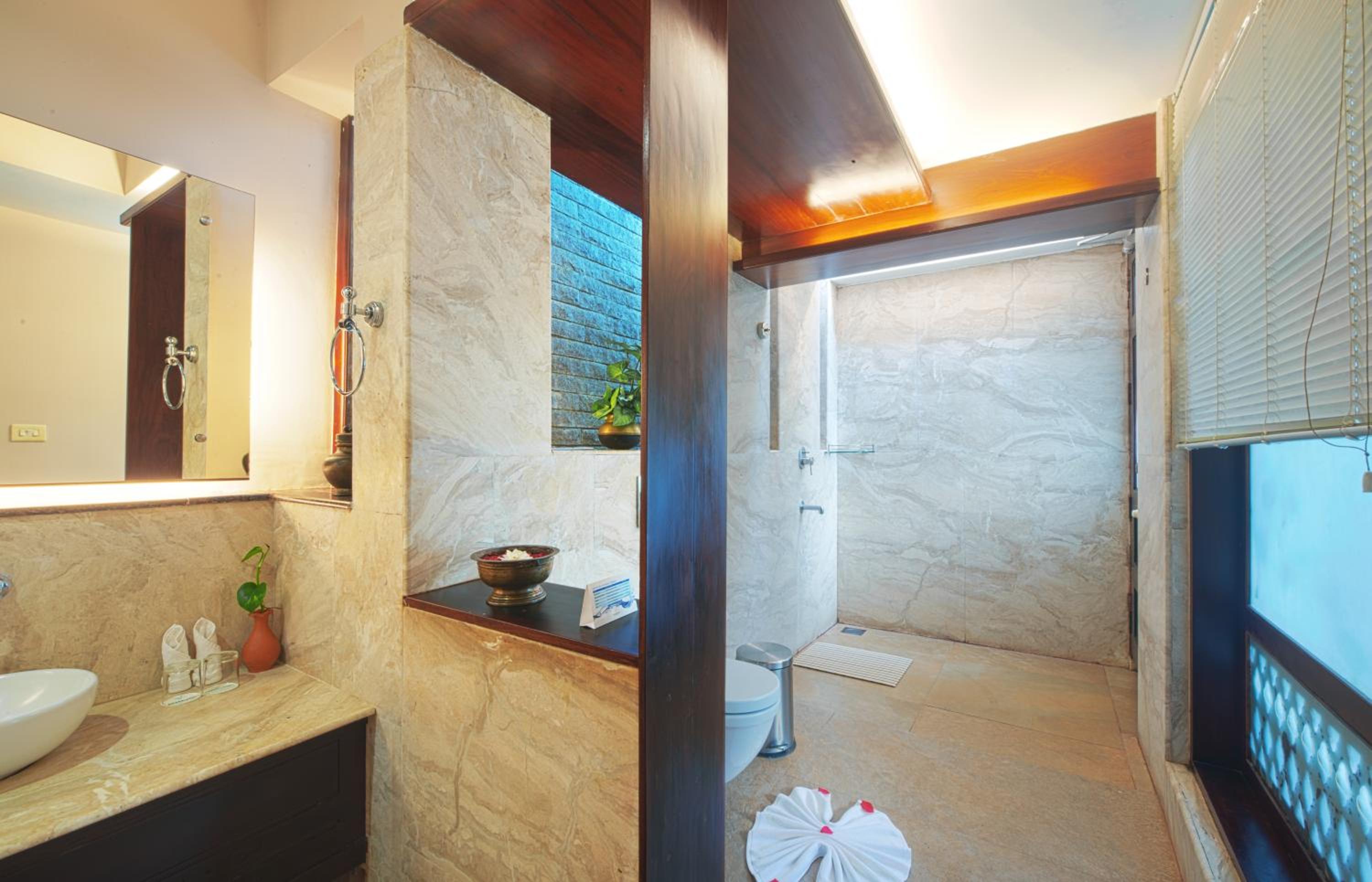 Photo 93