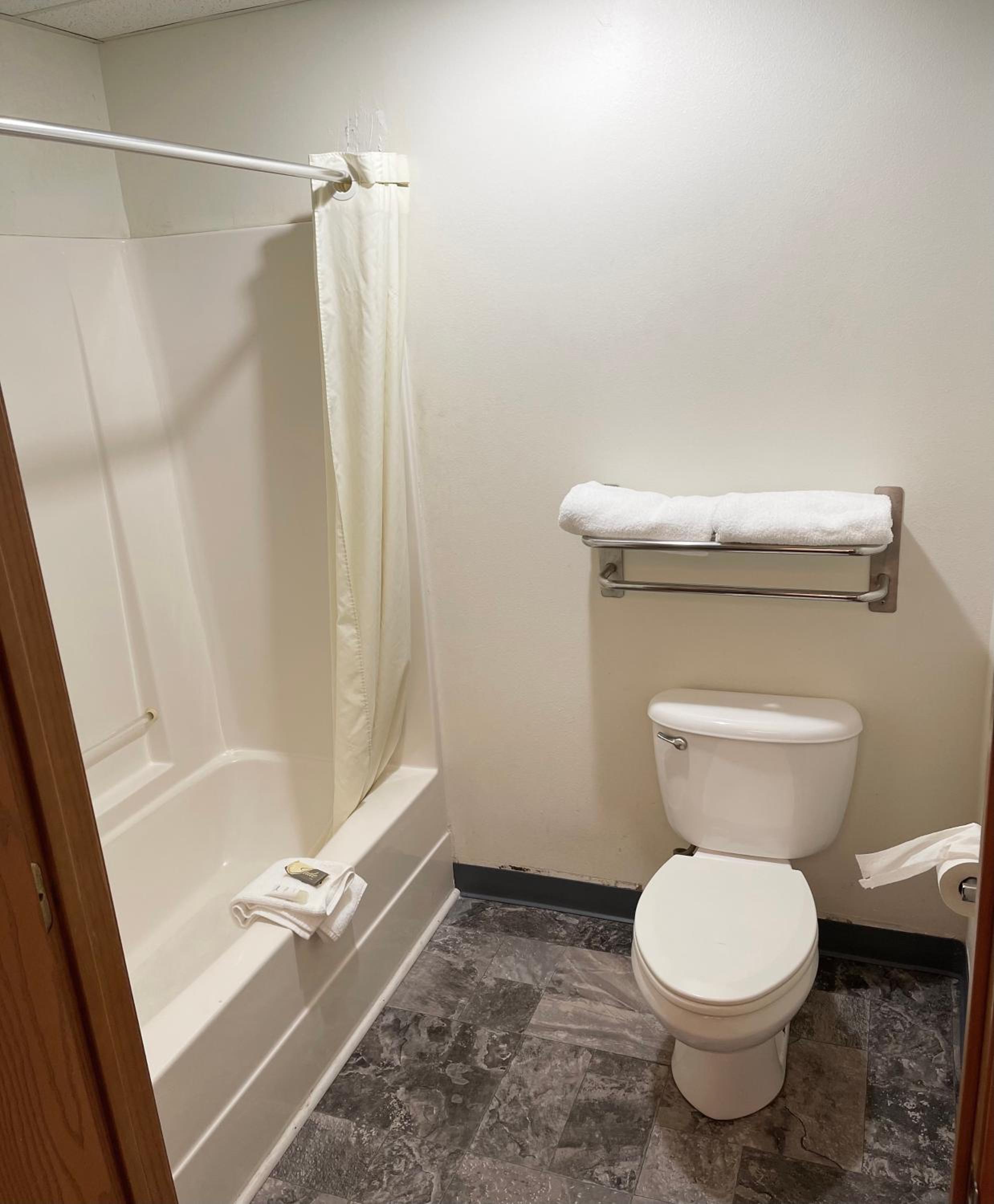 Hunter Lodge - Property Image 1