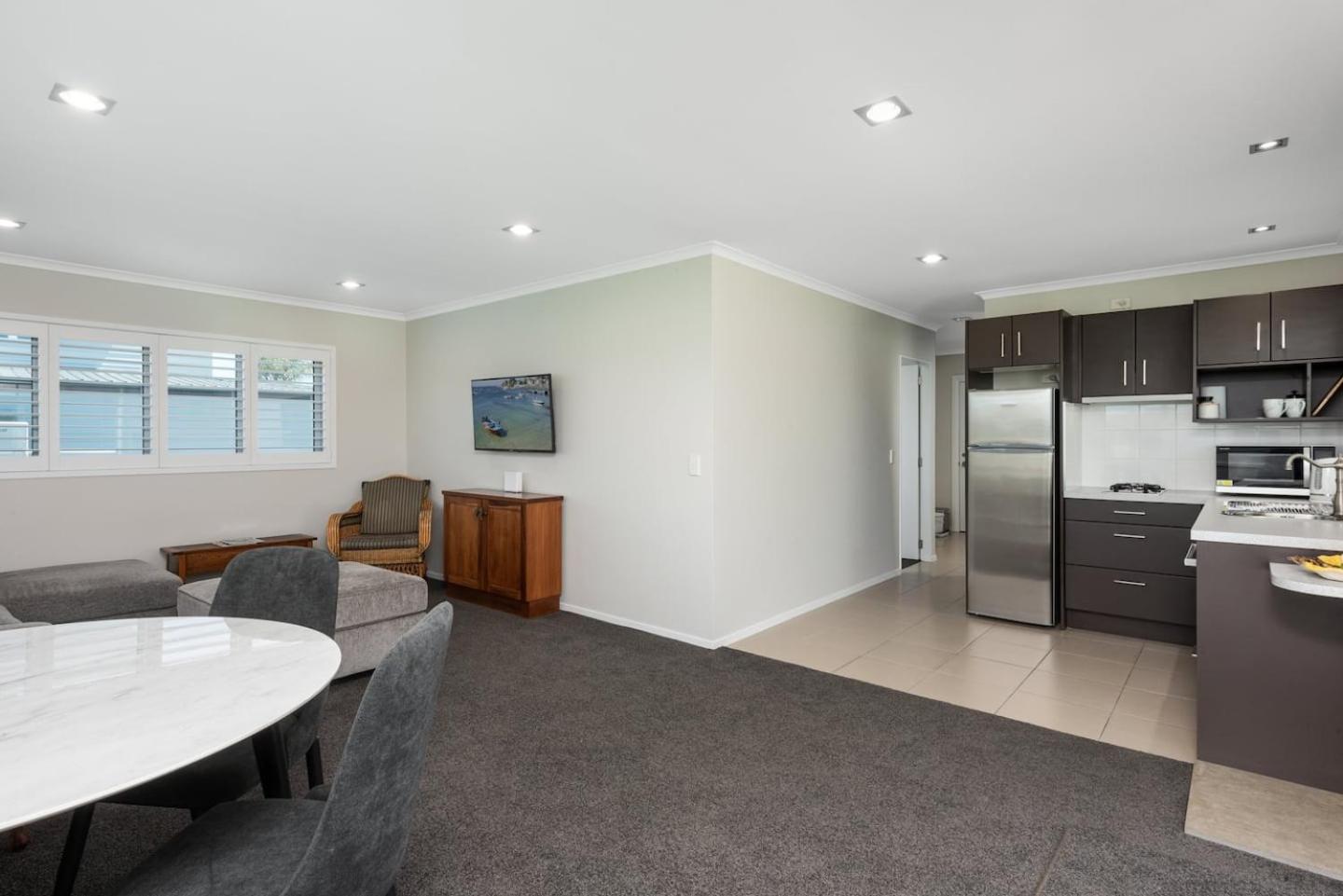Modern Marine Parade Apartment view 5