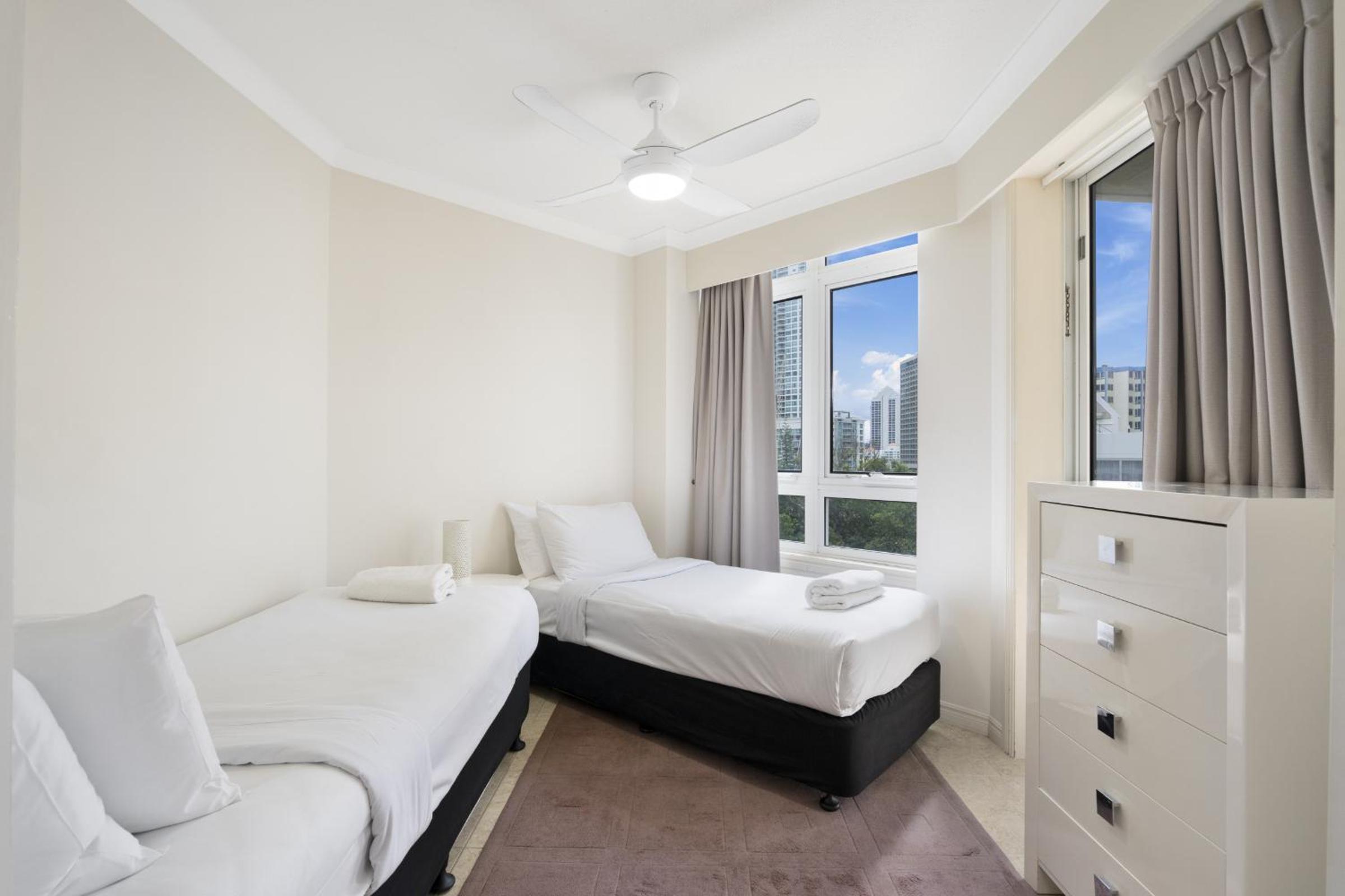 Moroccan Resort - HR Surfers Paradise