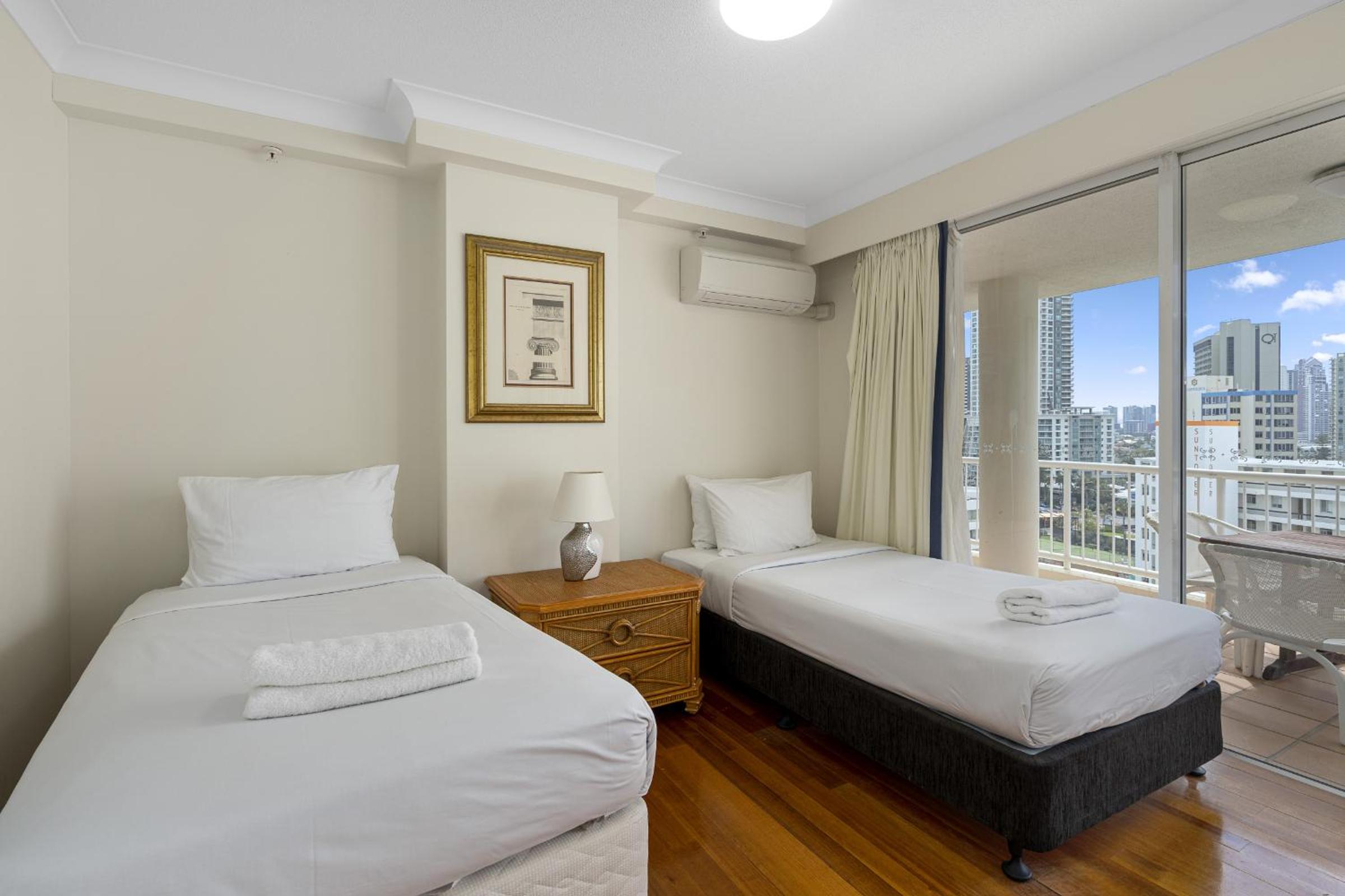 Moroccan Resort - HR Surfers Paradise