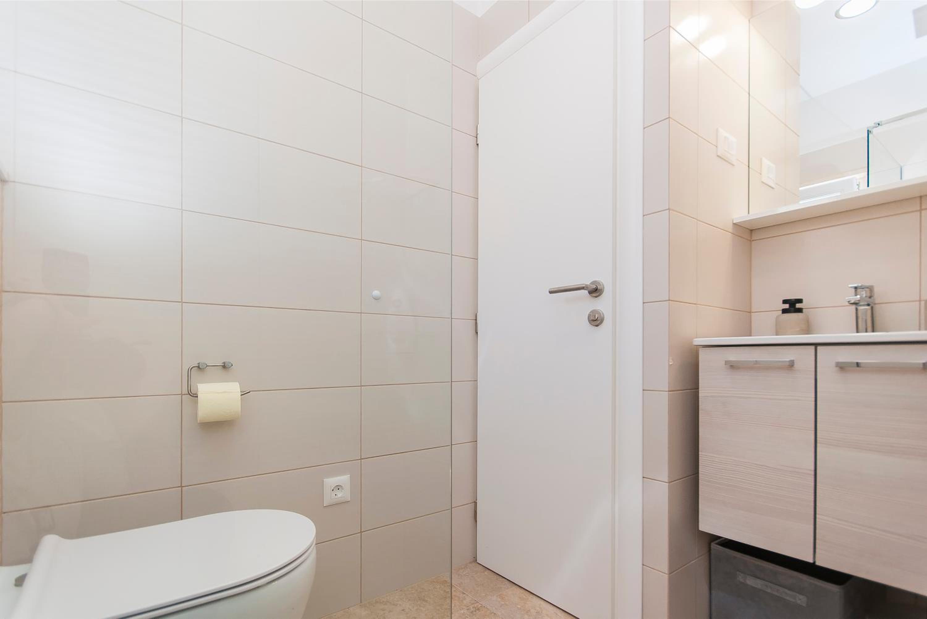 Deluxe apartment White Angel view 4