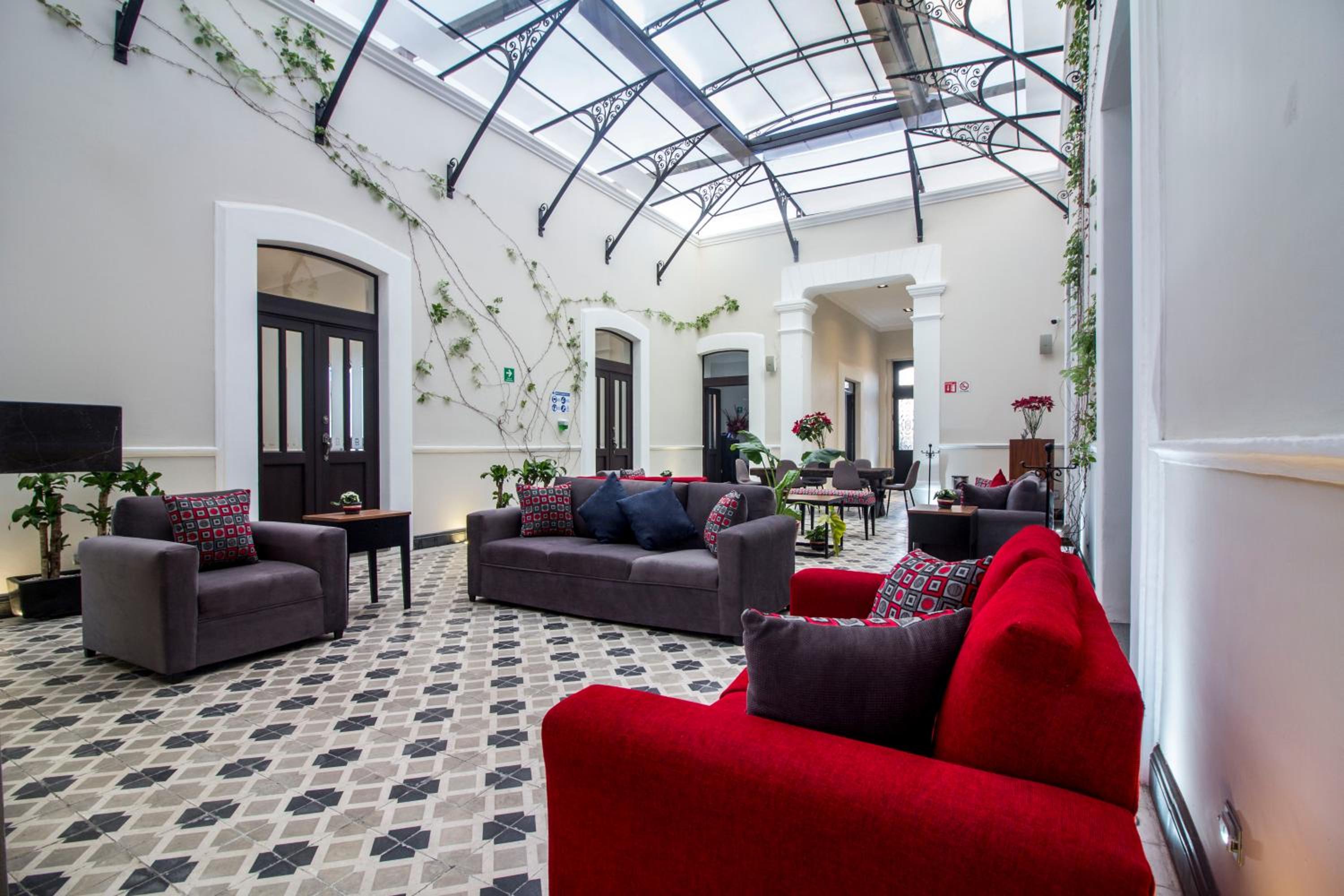 Hotel Business Real 500