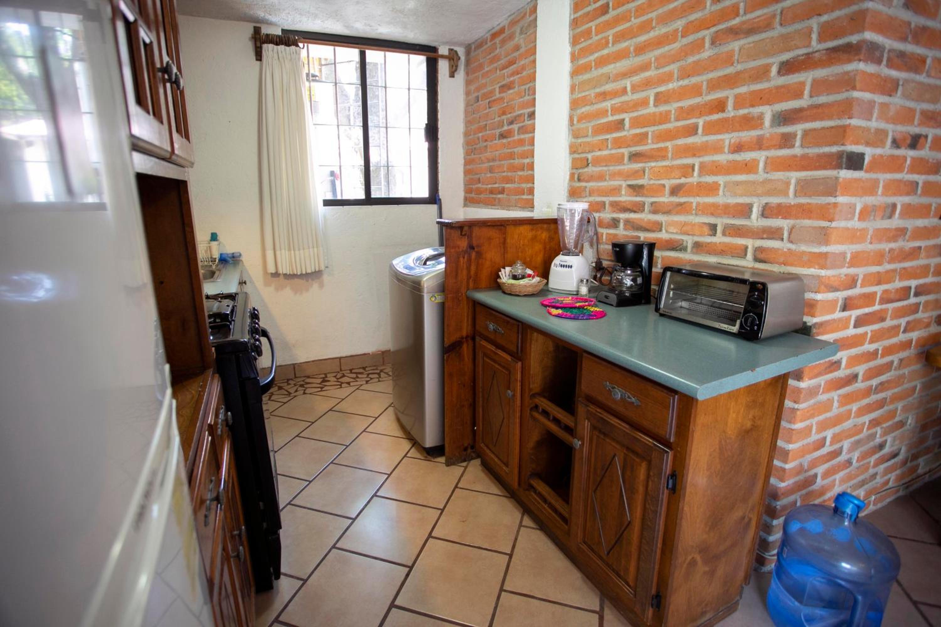 Photo 8