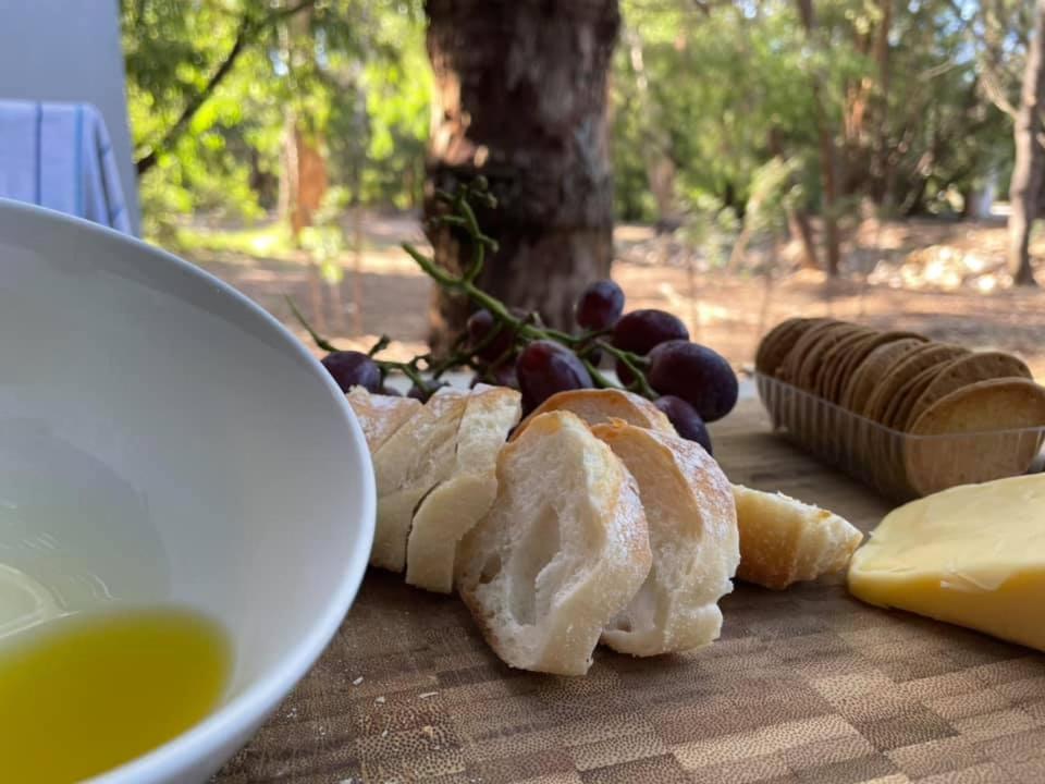 MARGARET FOREST RETREAT Apartment 129 - Located within Margaret Forest, in the heart of the town centre of Margaret River, spa apartment!