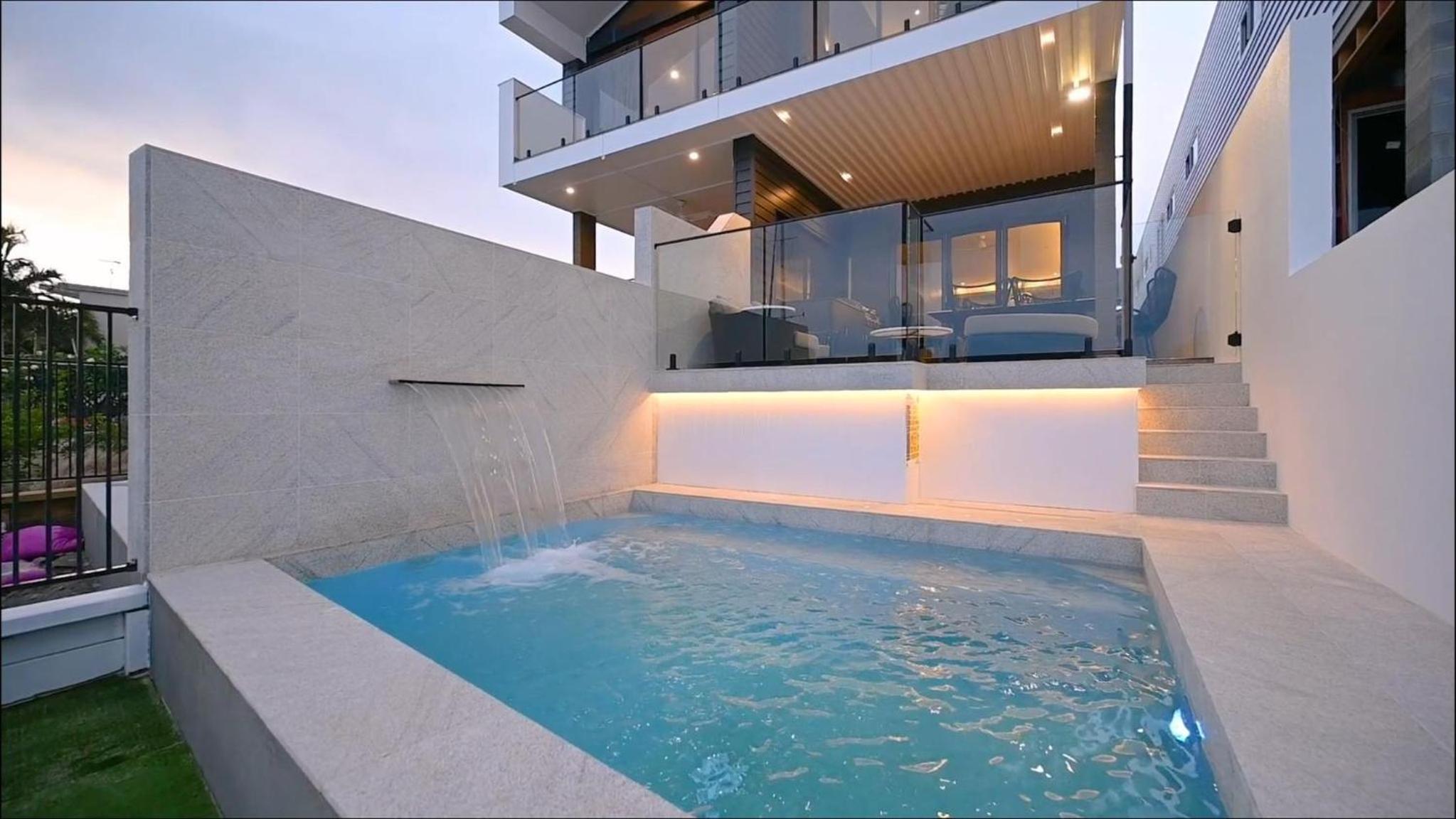 Dacha on Maggie No#1 OPULENT AND LUXURIOUS