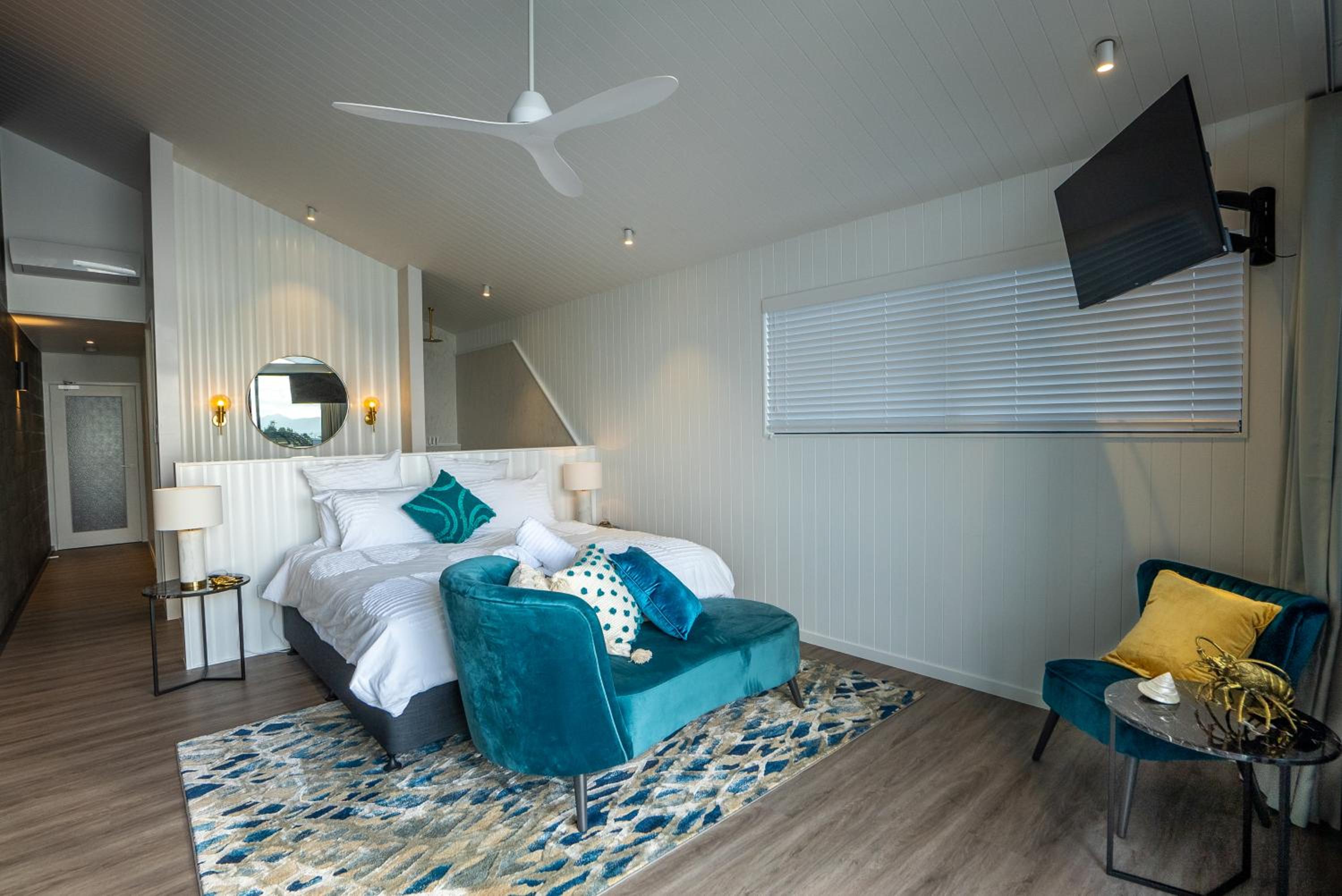 Dacha on Maggie No#1 OPULENT AND LUXURIOUS