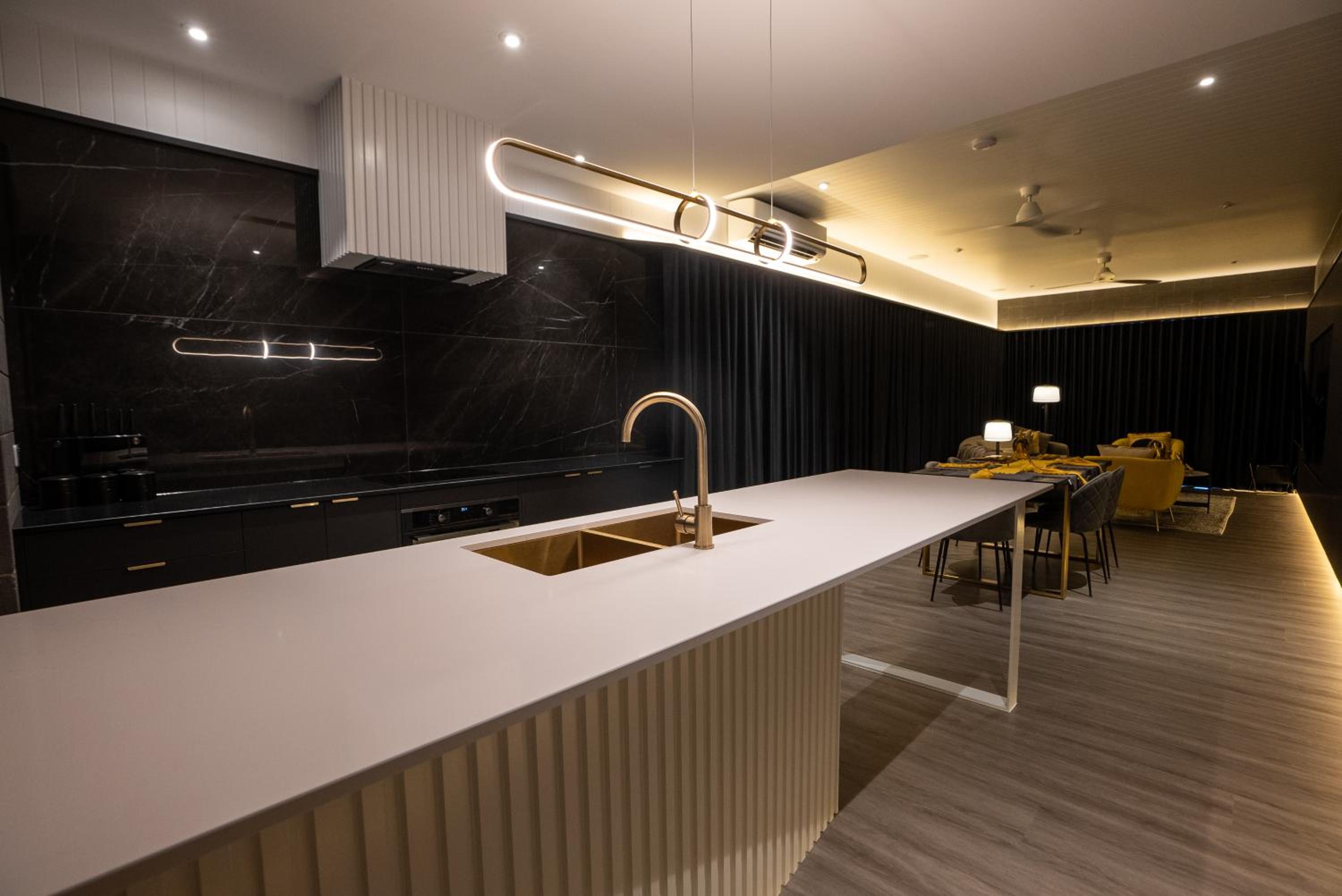 Dacha on Maggie No#1 OPULENT AND LUXURIOUS