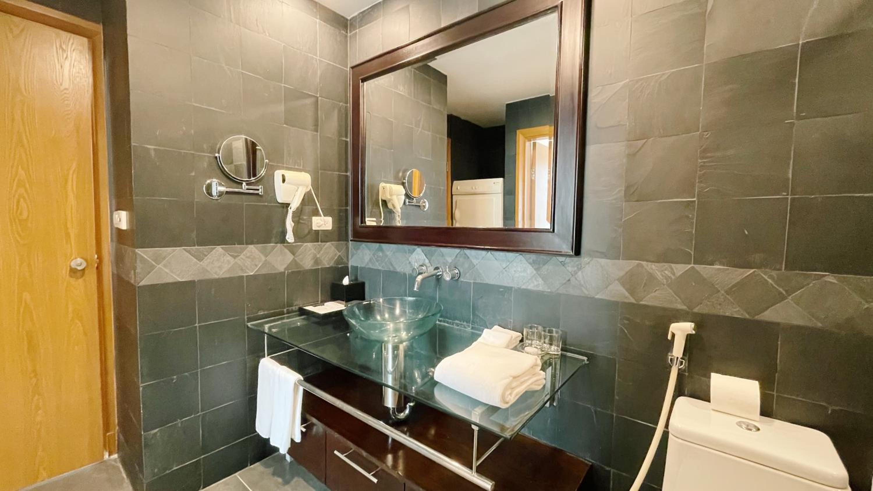 Pacific Place Serviced Apartment