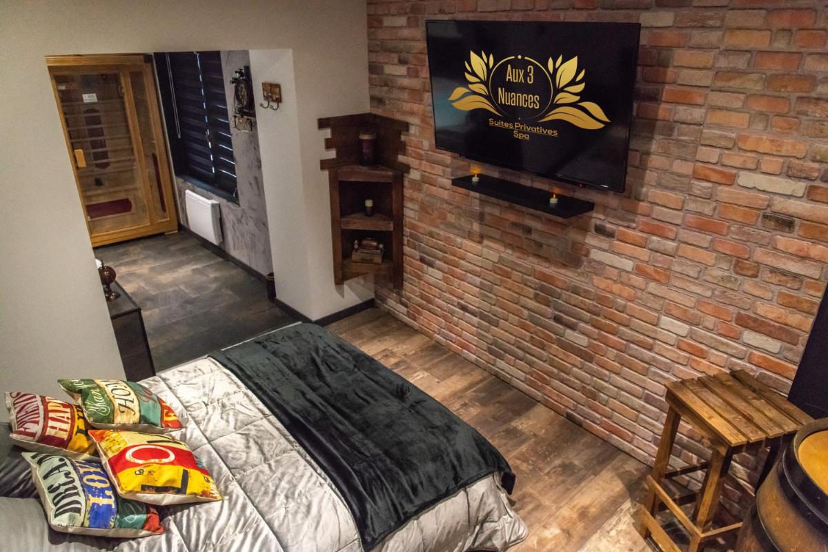 Calais Vacations - Aux 3 Nuances Suites Privatives  Spa - Property Image 11
