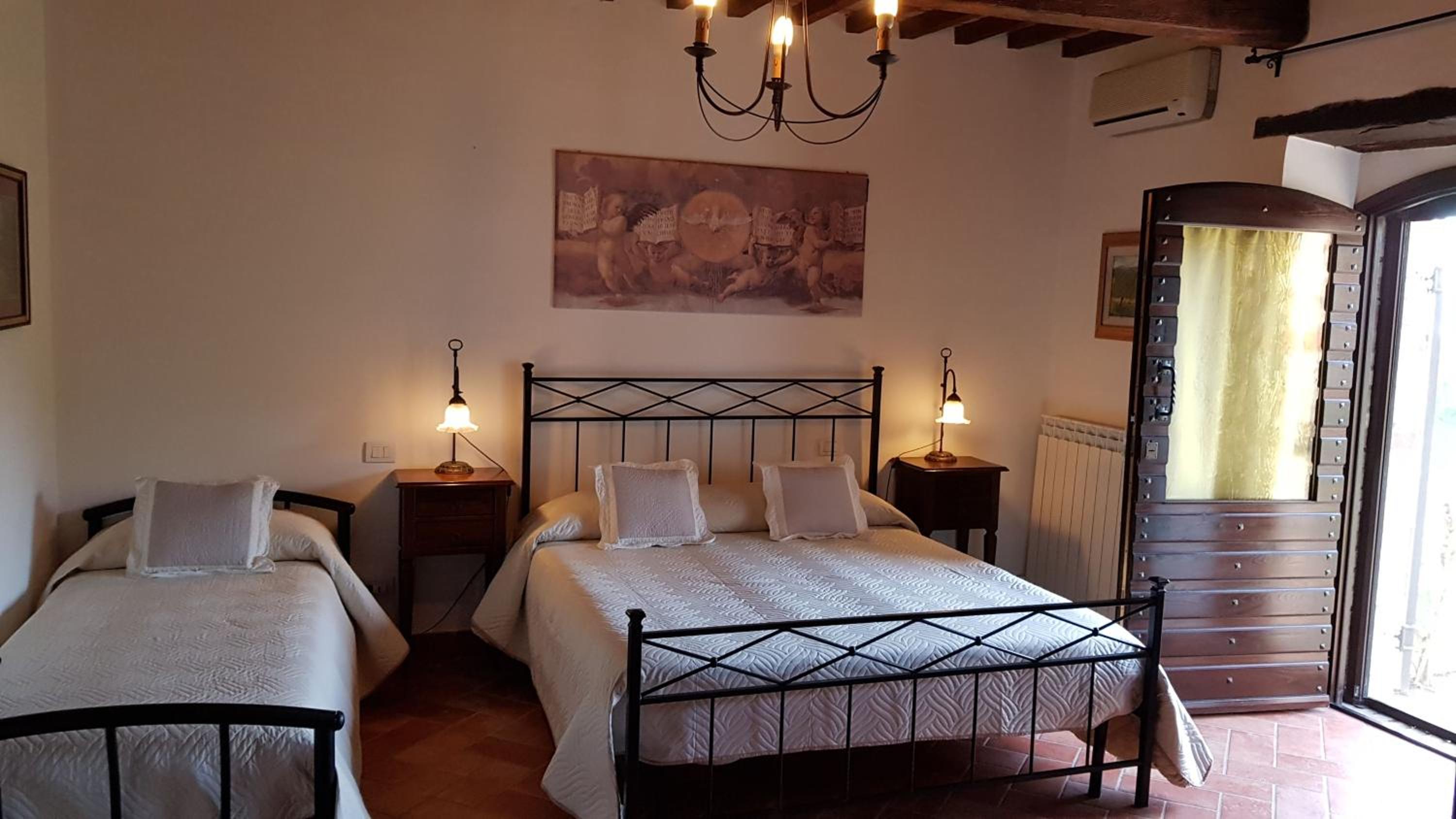 Casale sul Lago Trasimeno view 5