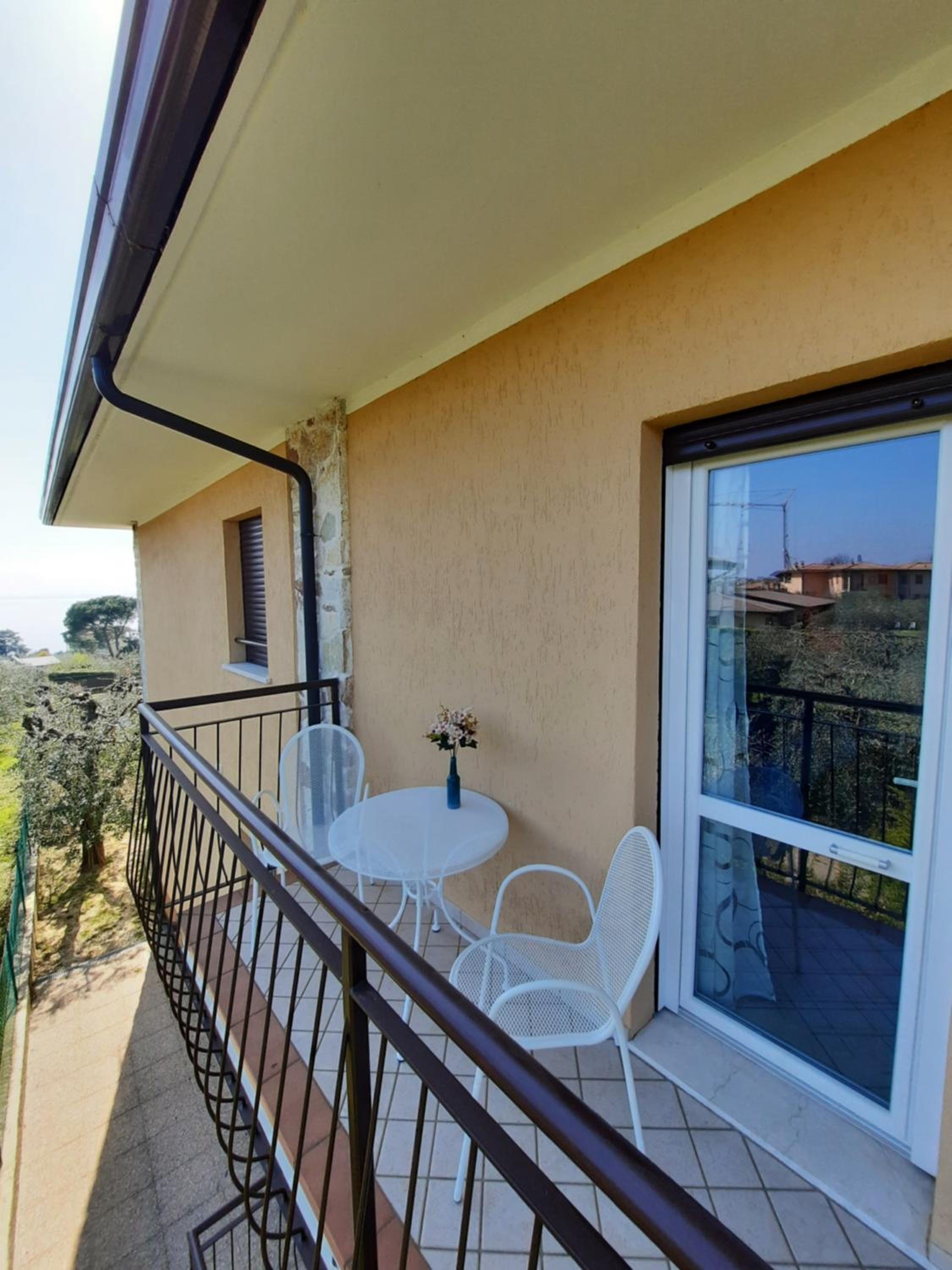 Villa Mayoti B&B view 3
