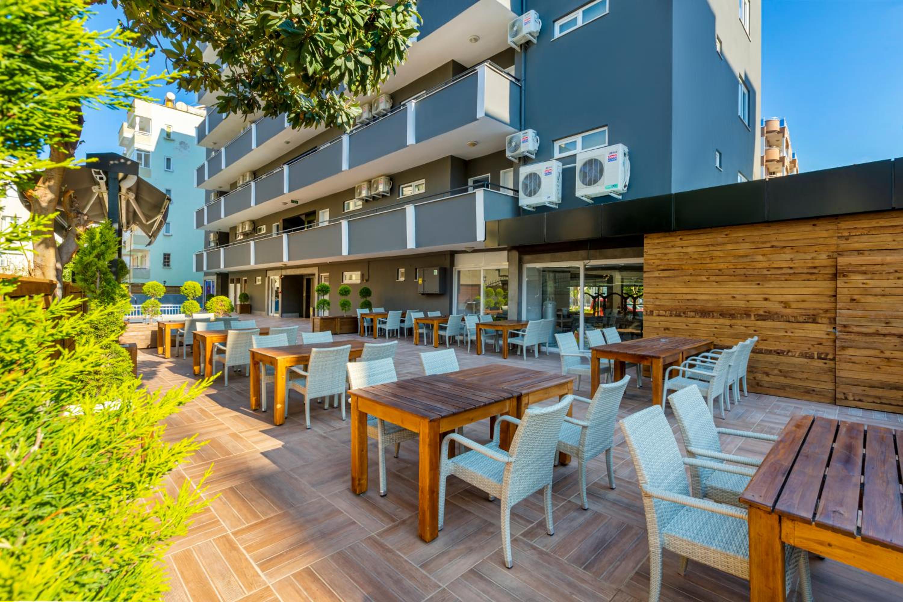 Royalisa City Apart Hotel - Image 15
