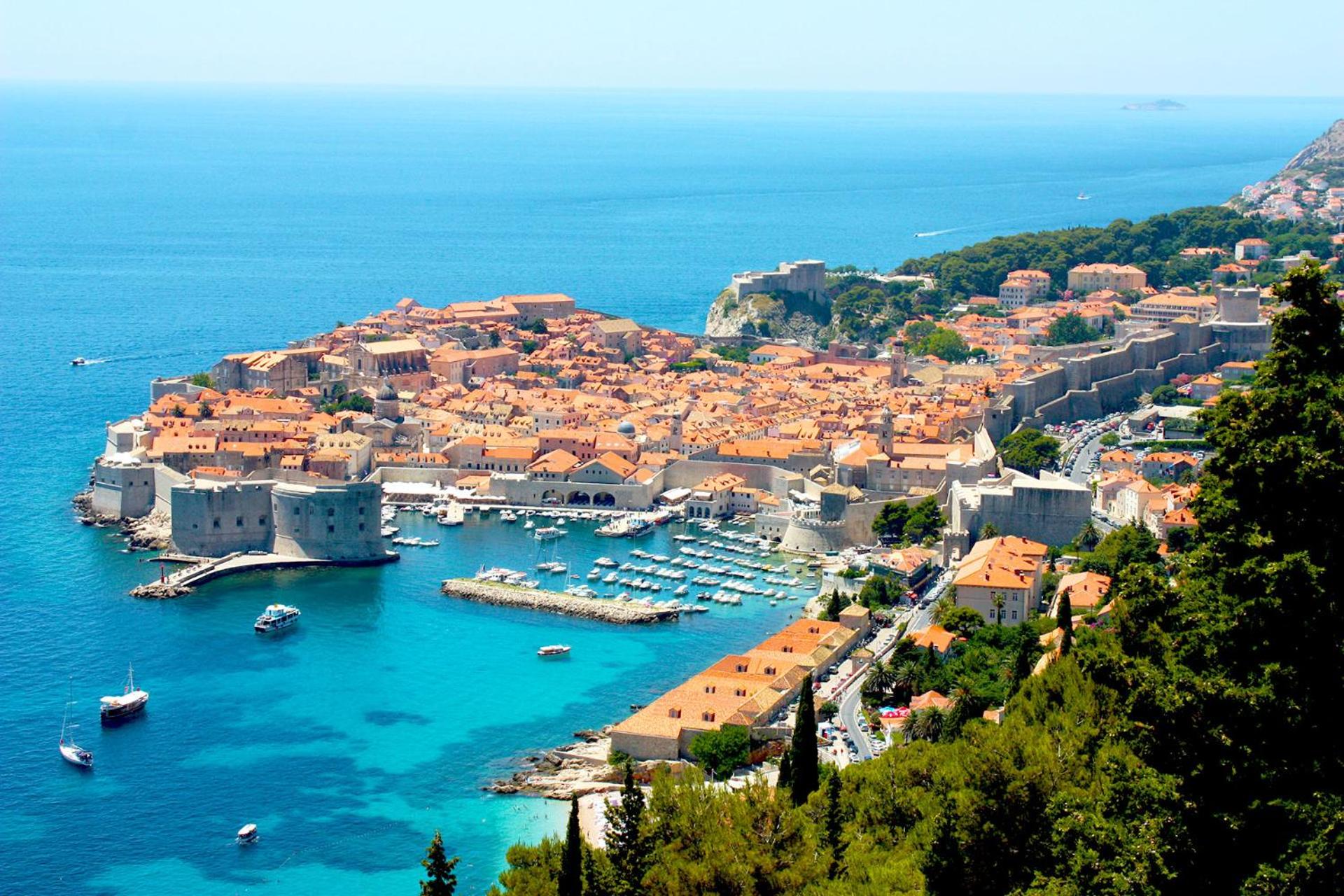 Luxury Apartment Goja with private pool and Jacuzzi near Dubrovnik