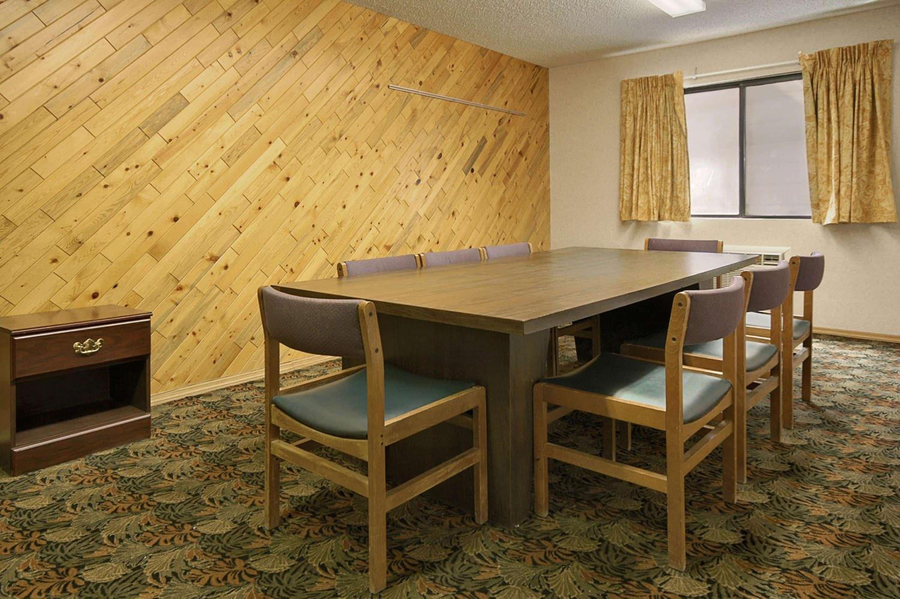 Days Inn by Wyndham Rawlins, 사진 43