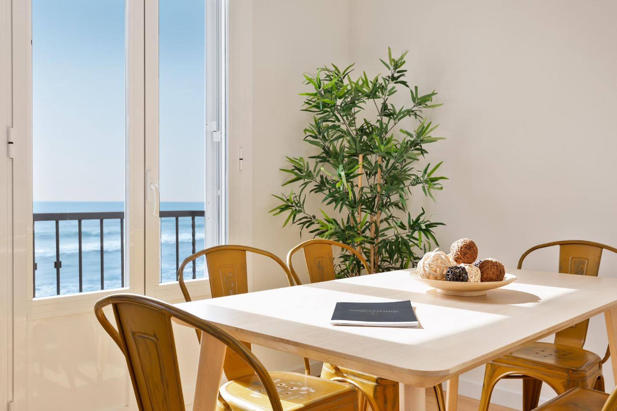 Sitges Group Beach Dreams