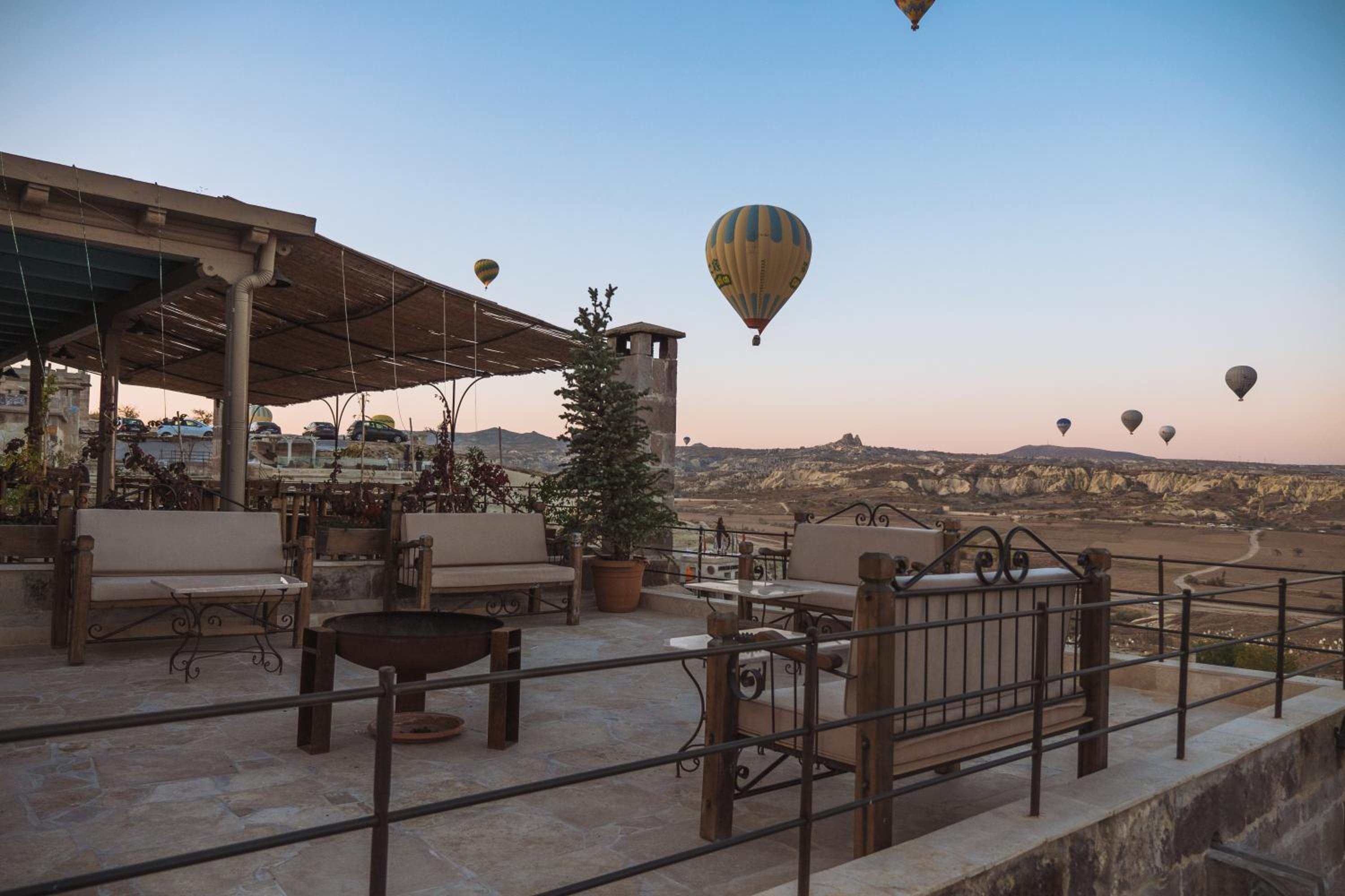 Seki Cave Suites - Image 153