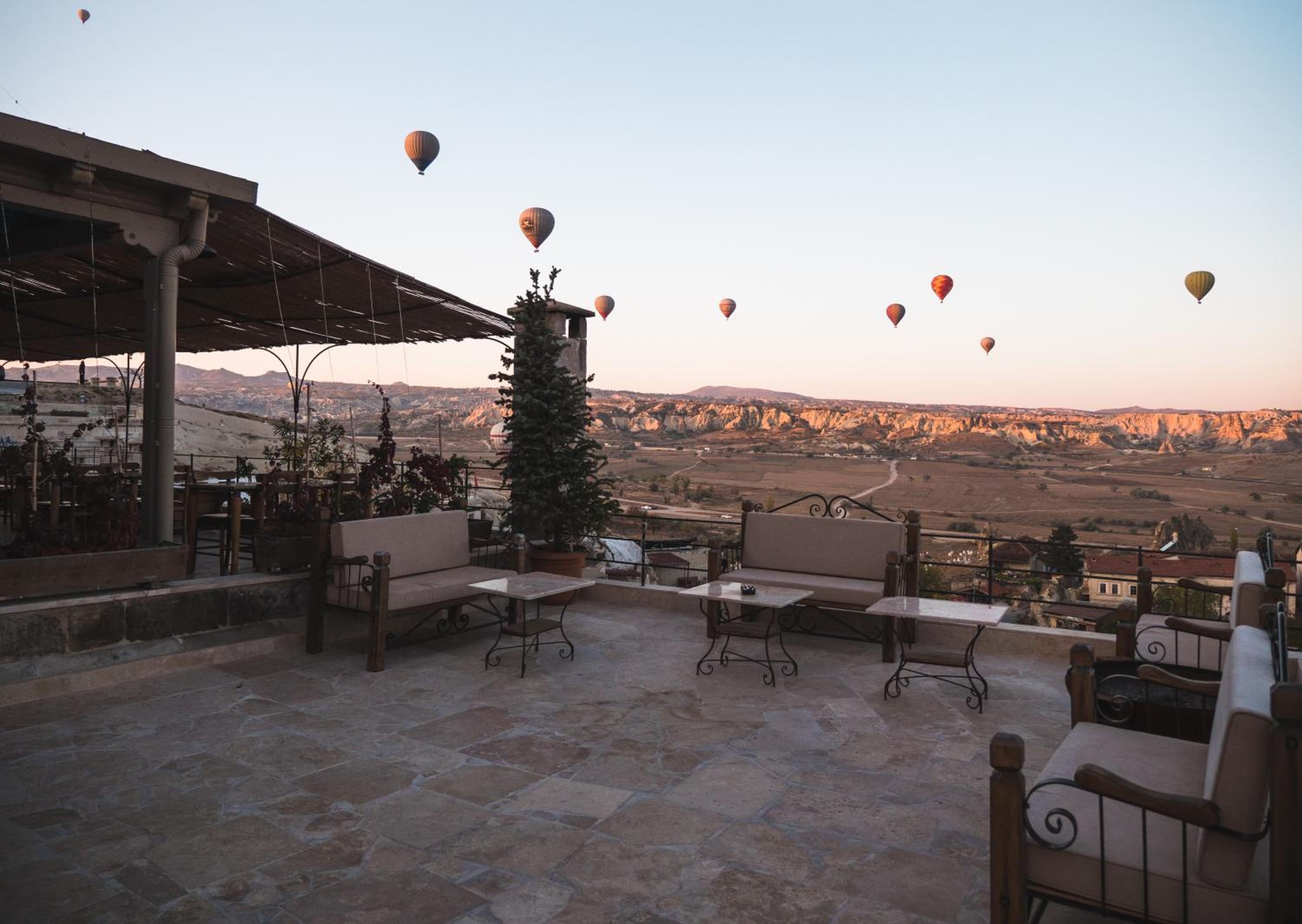 Seki Cave Suites - Image 156