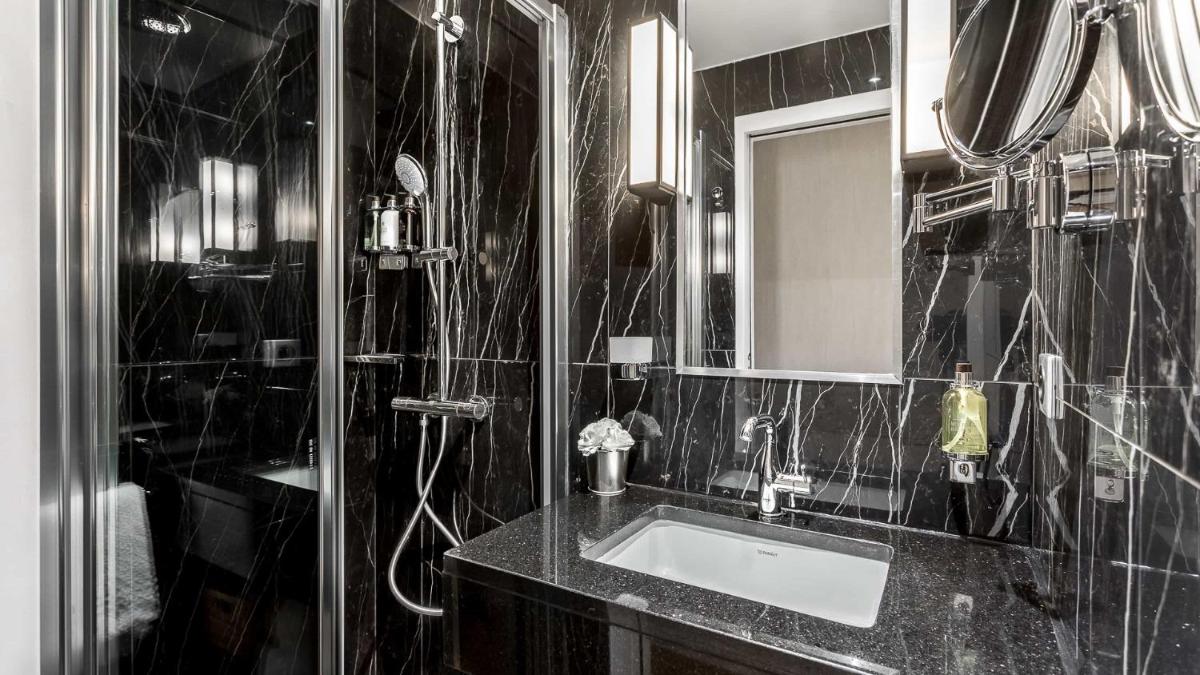 Luxury 4 bedroom 3 bathroom Aristocratic apartment - Louvre