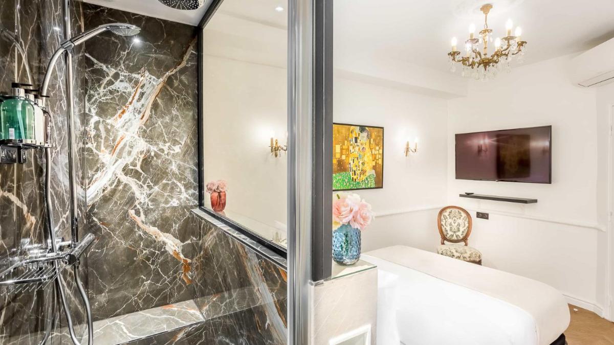 Luxury 4 bedroom 3 bathroom Aristocratic apartment - Louvre