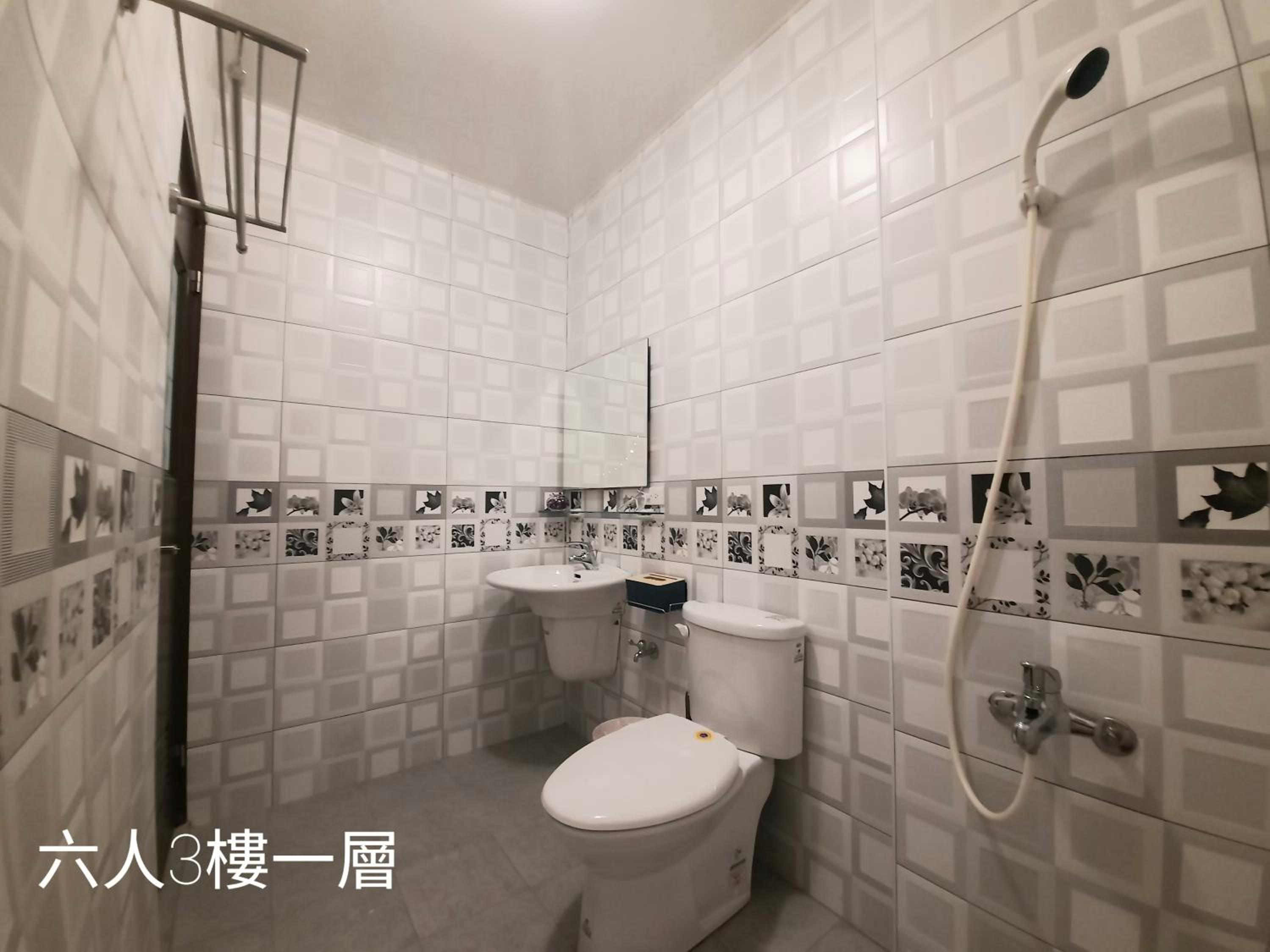 Photo 52