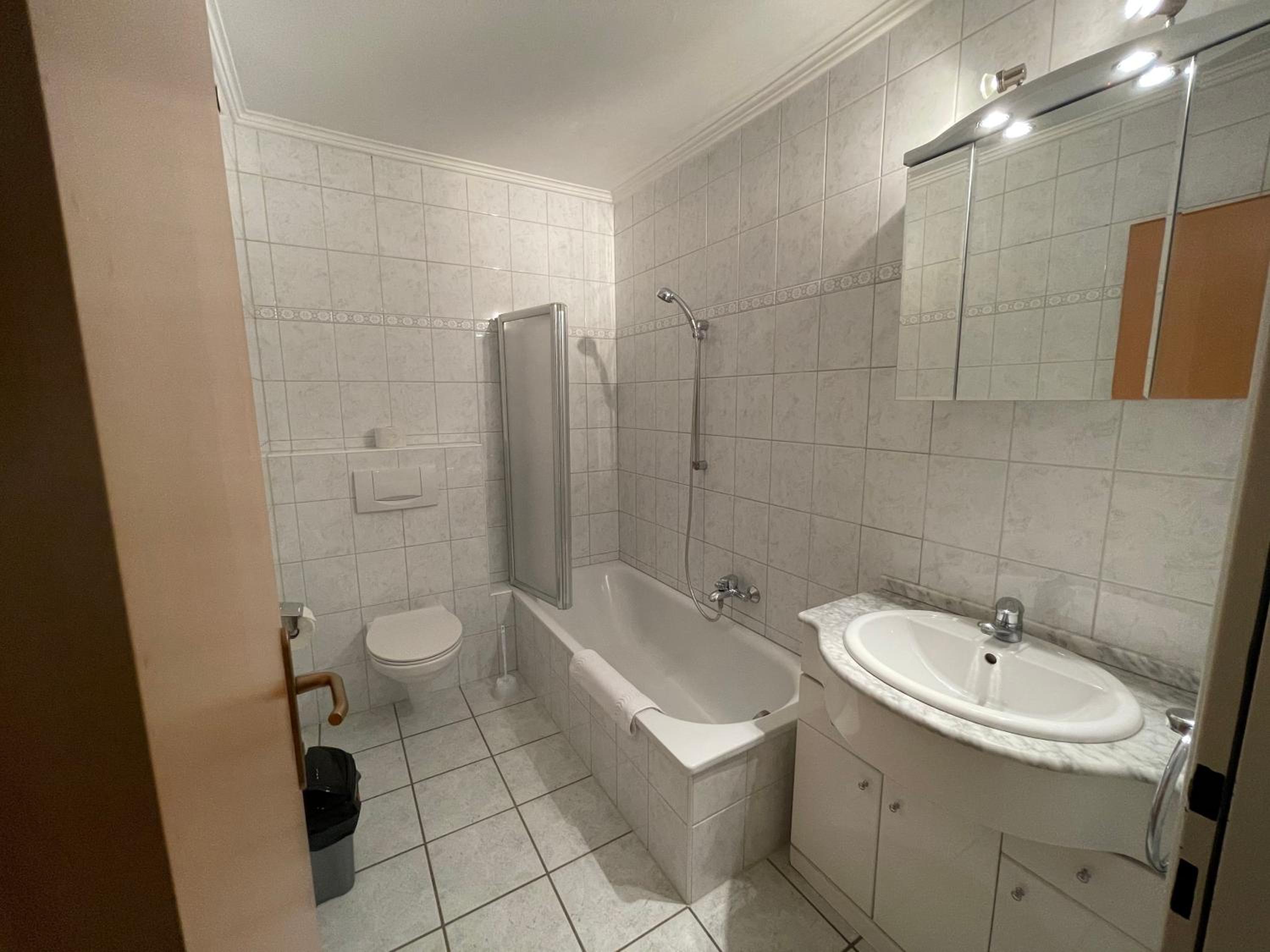 Photo 44