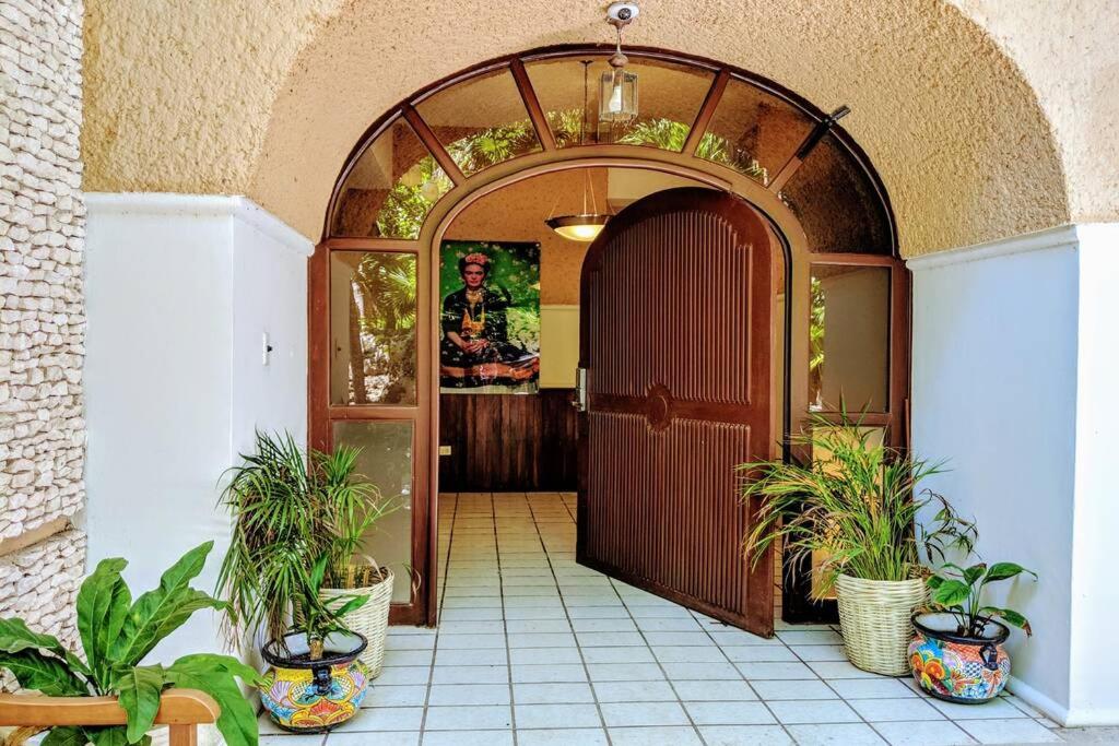 Steps to Ocean Huge Beach Villa Private Pool in Exclusive Fase 1 Playacar