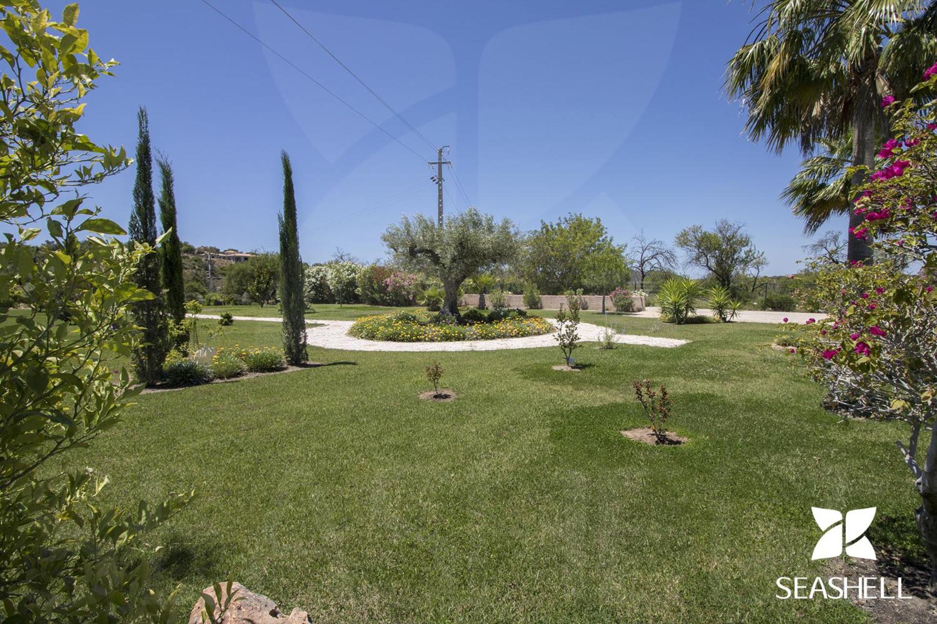 Villa Isabelle by Algarve Holidays - Loule view 5