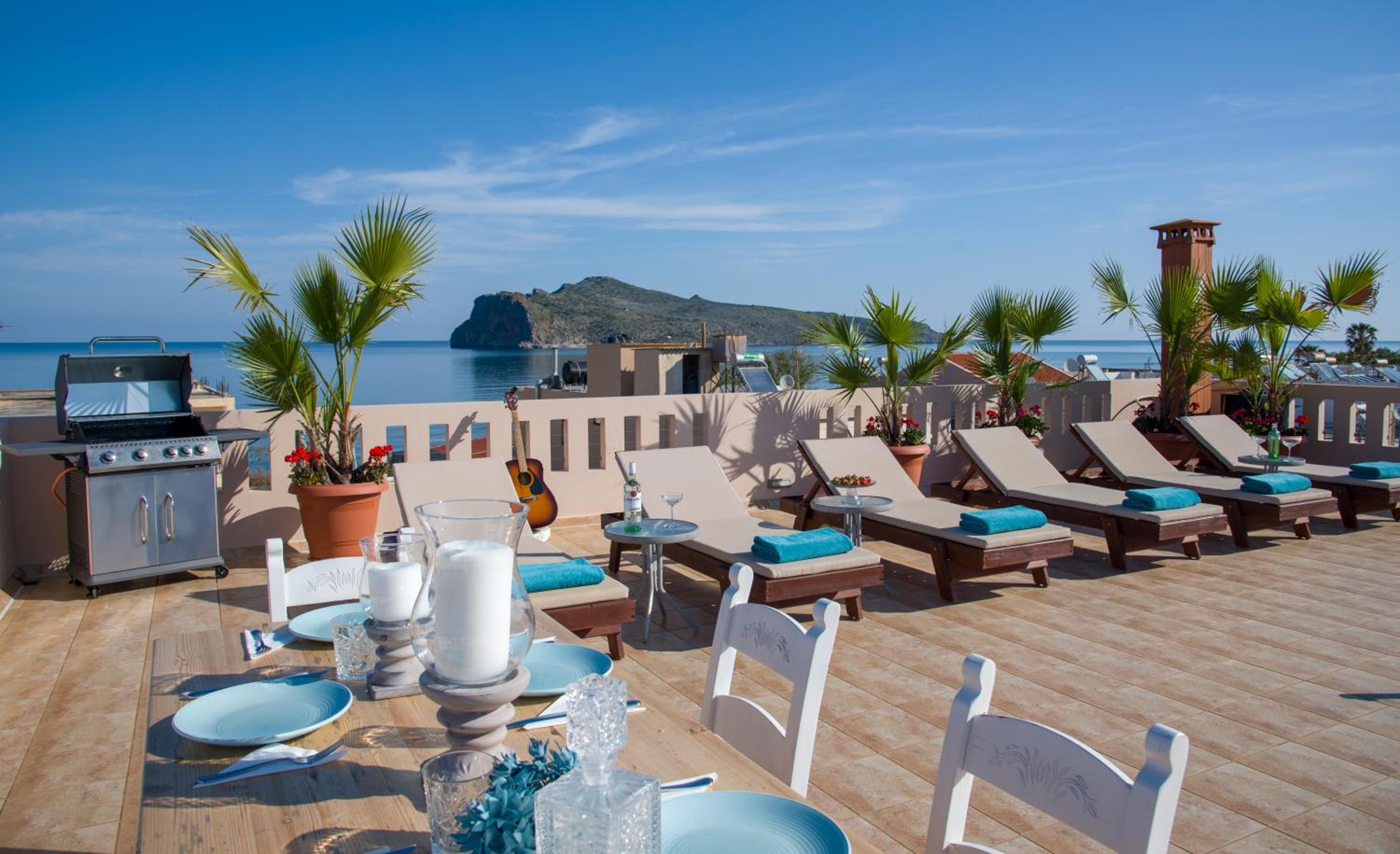 Hotel Manolia Dream Apartment 3-bedrooms 30m to the beach - Image 1