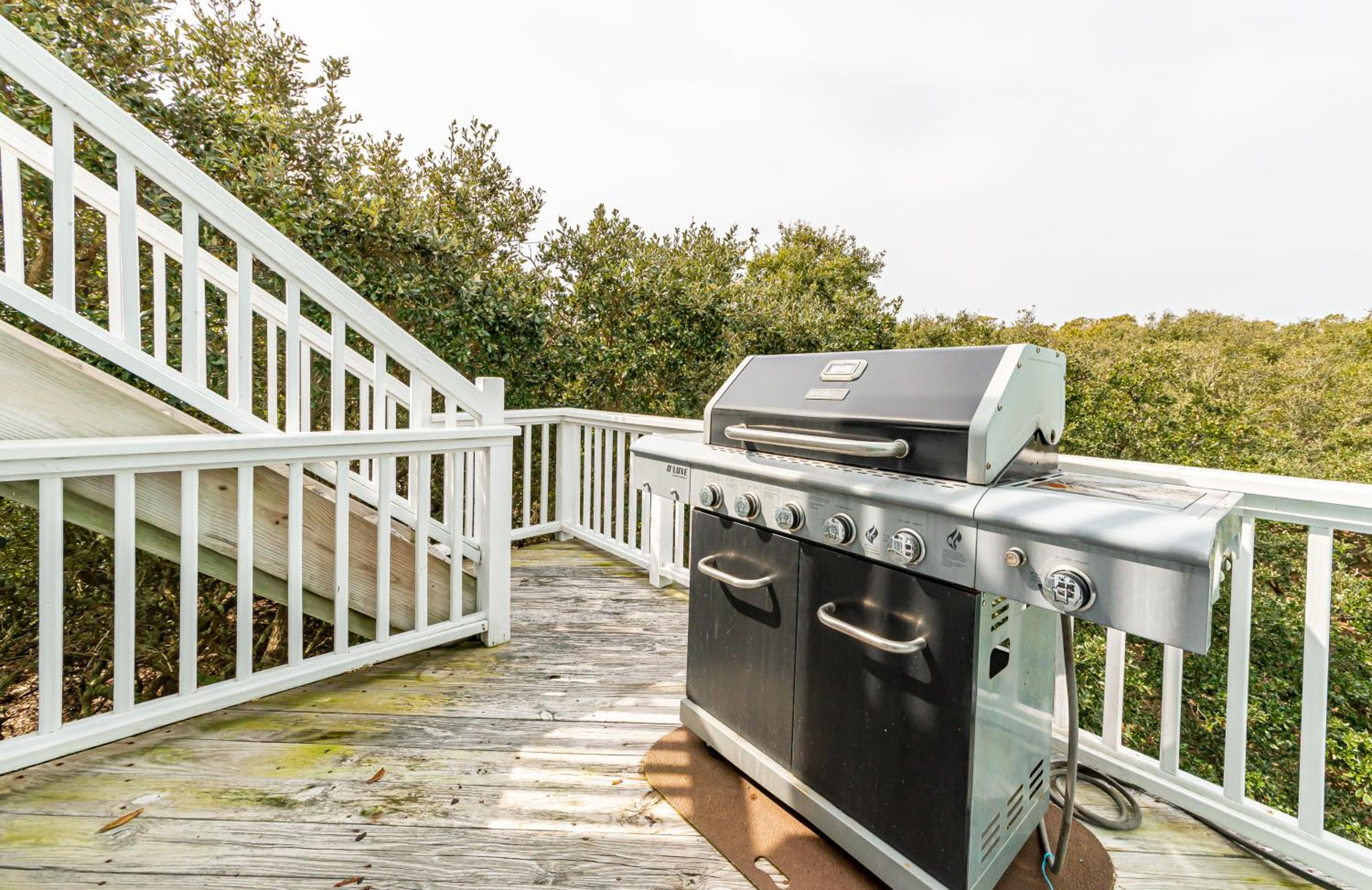 Luv Shack - 4x4 Carova Beach, Ocean View, Secluded, Fireplace, Hot Tub, Pets OK