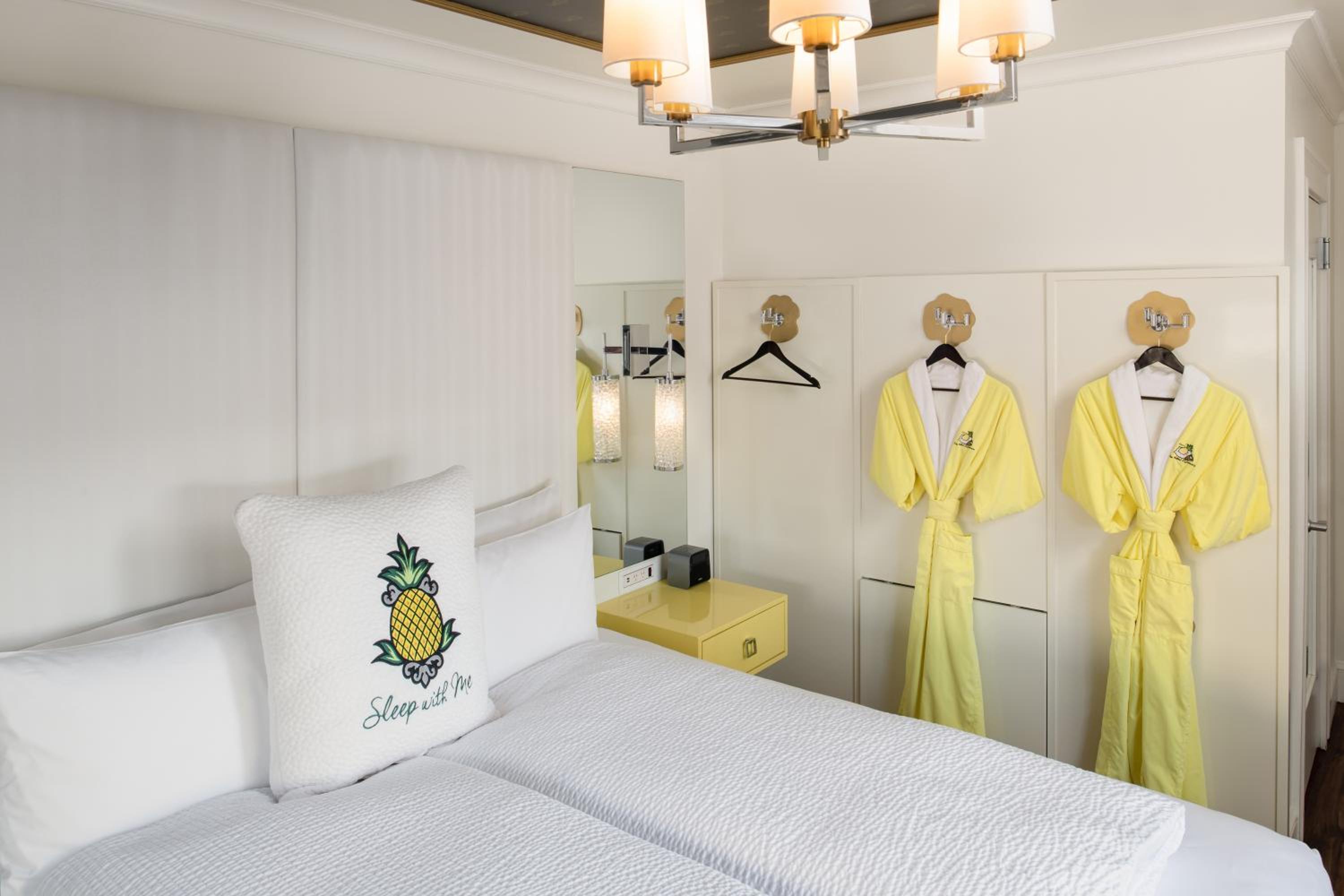 Boston Vacations - Staypineapple, A Delightful Hotel, South End - Property Image 13