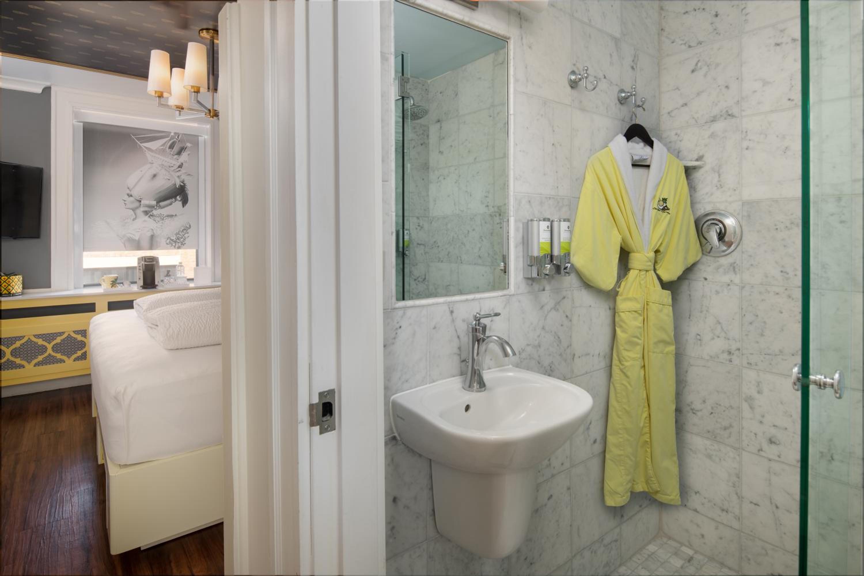Boston Vacations - Staypineapple, A Delightful Hotel, South End - Property Image 10