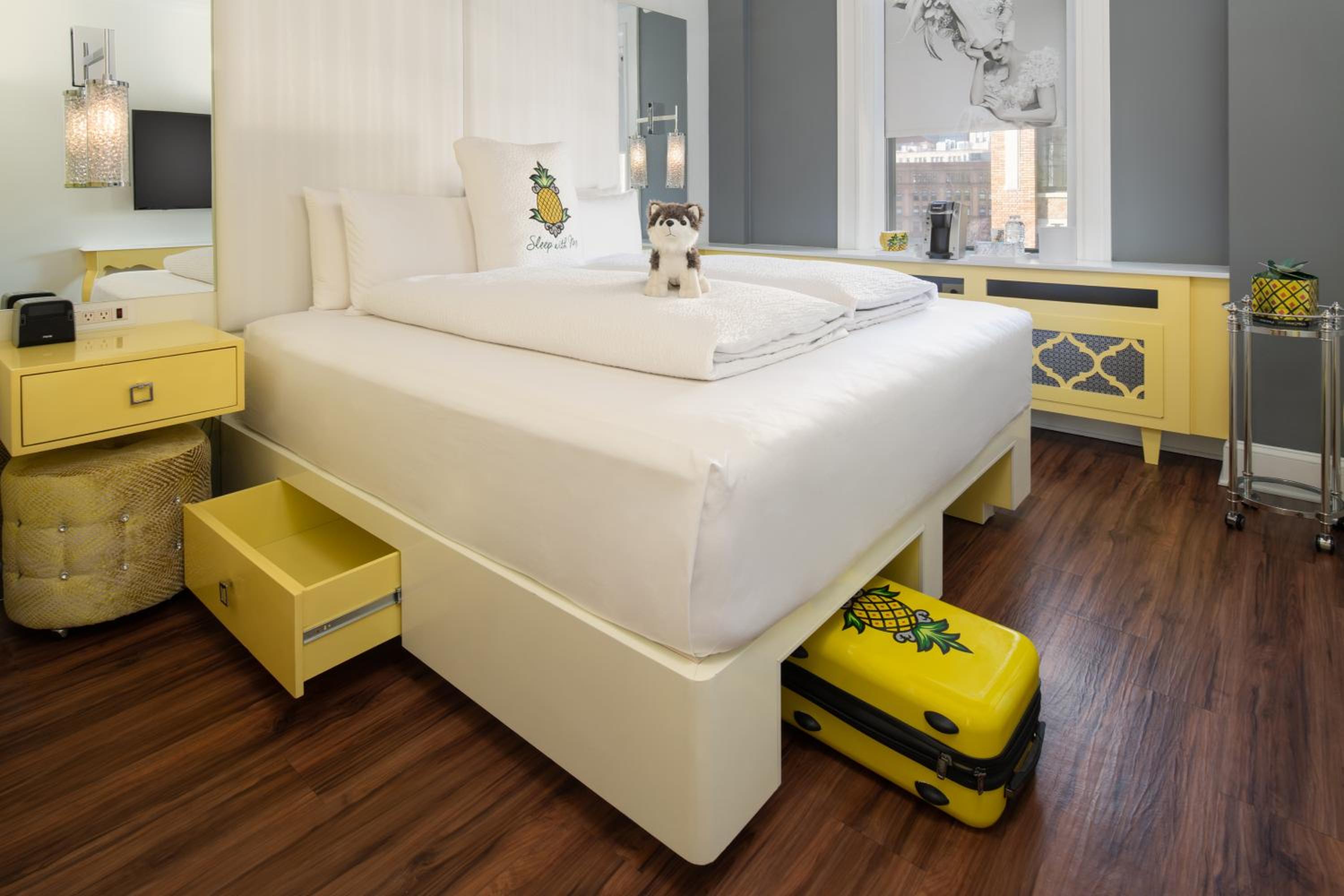 Boston Vacations - Staypineapple, A Delightful Hotel, South End - Property Image 17