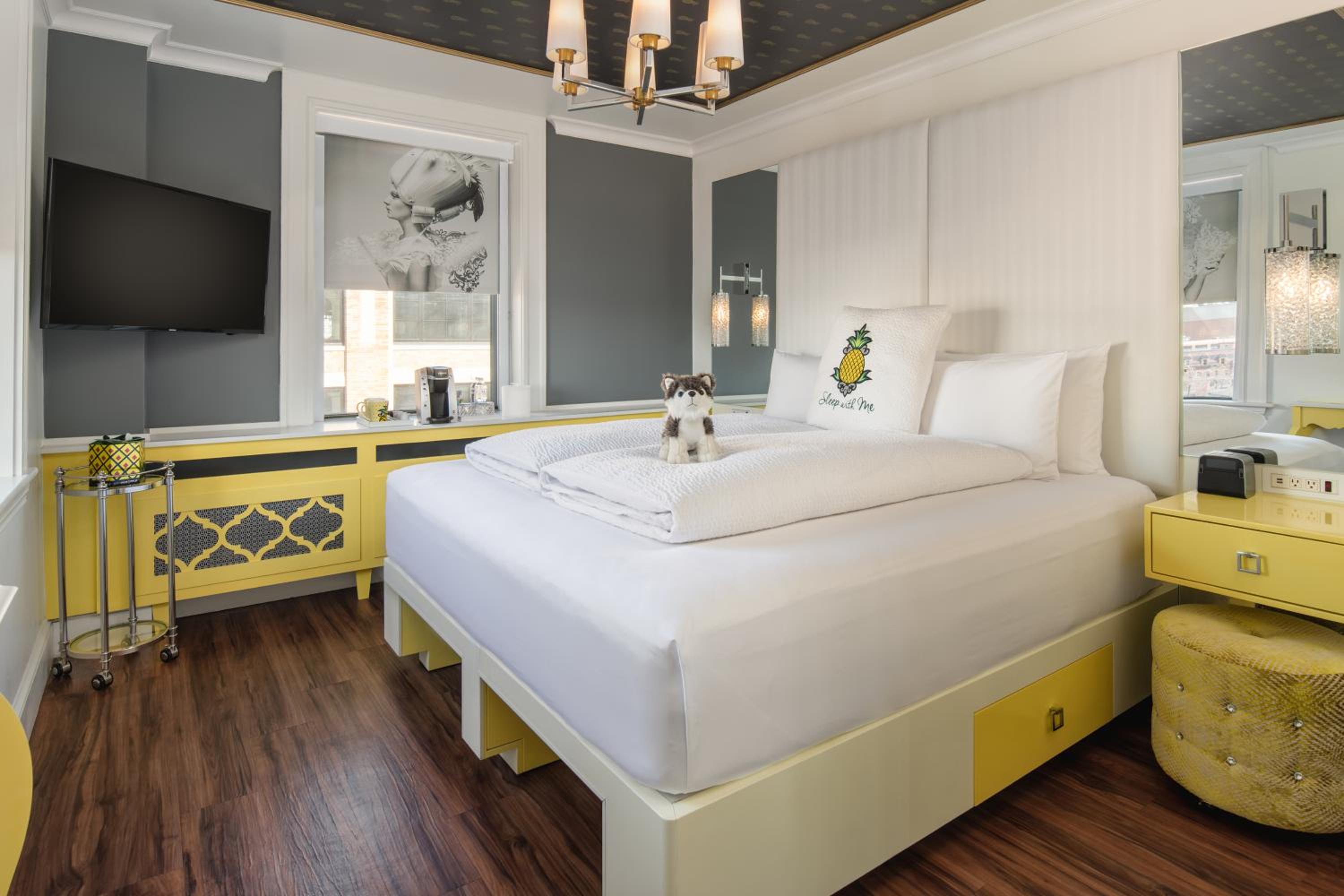 Boston Vacations - Staypineapple, A Delightful Hotel, South End - Property Image 20
