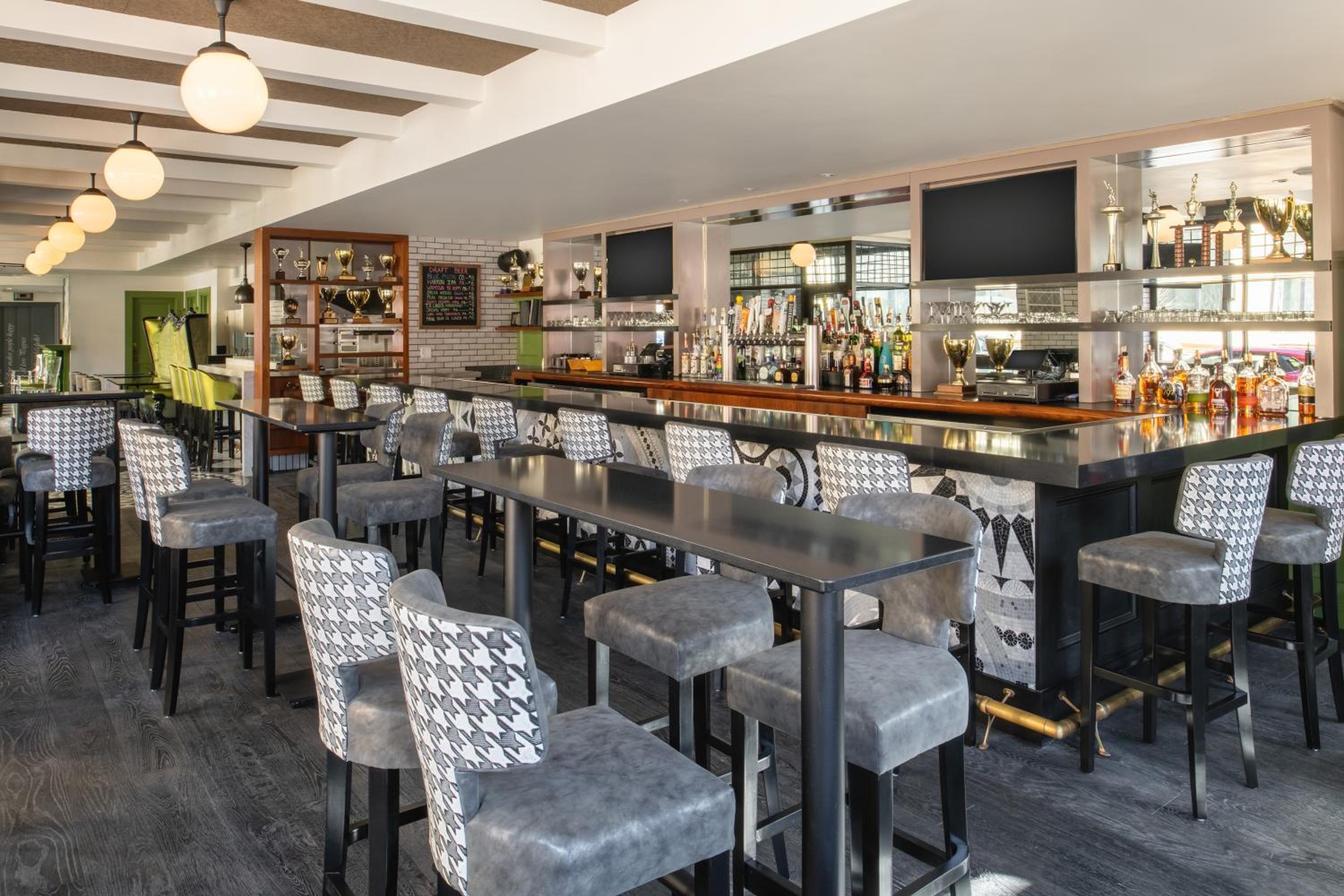 Boston Vacations - Staypineapple, A Delightful Hotel, South End - Property Image 11