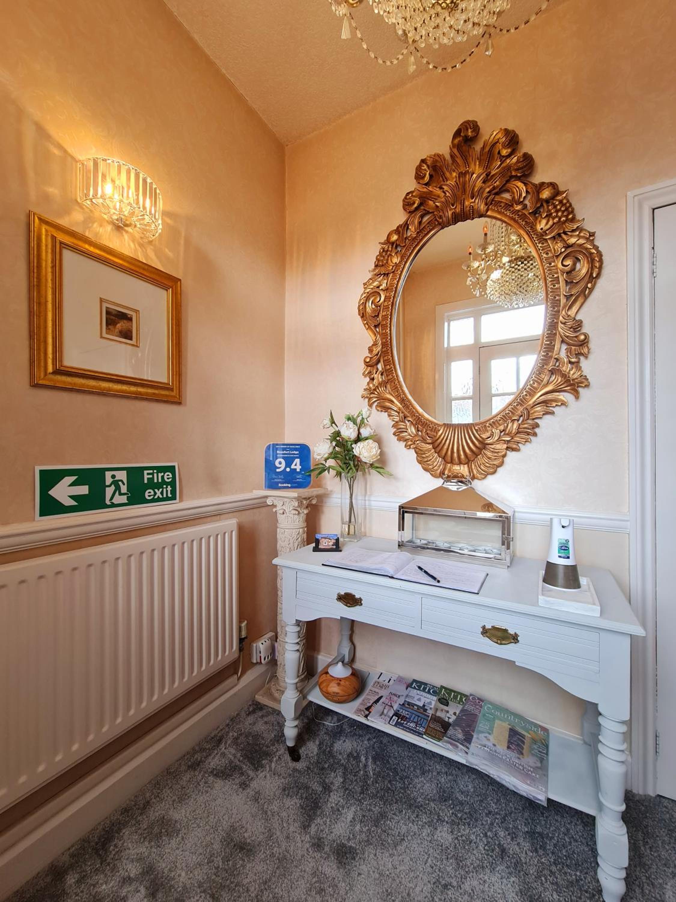 Beaufort Lodge - Central Location & Free Parking