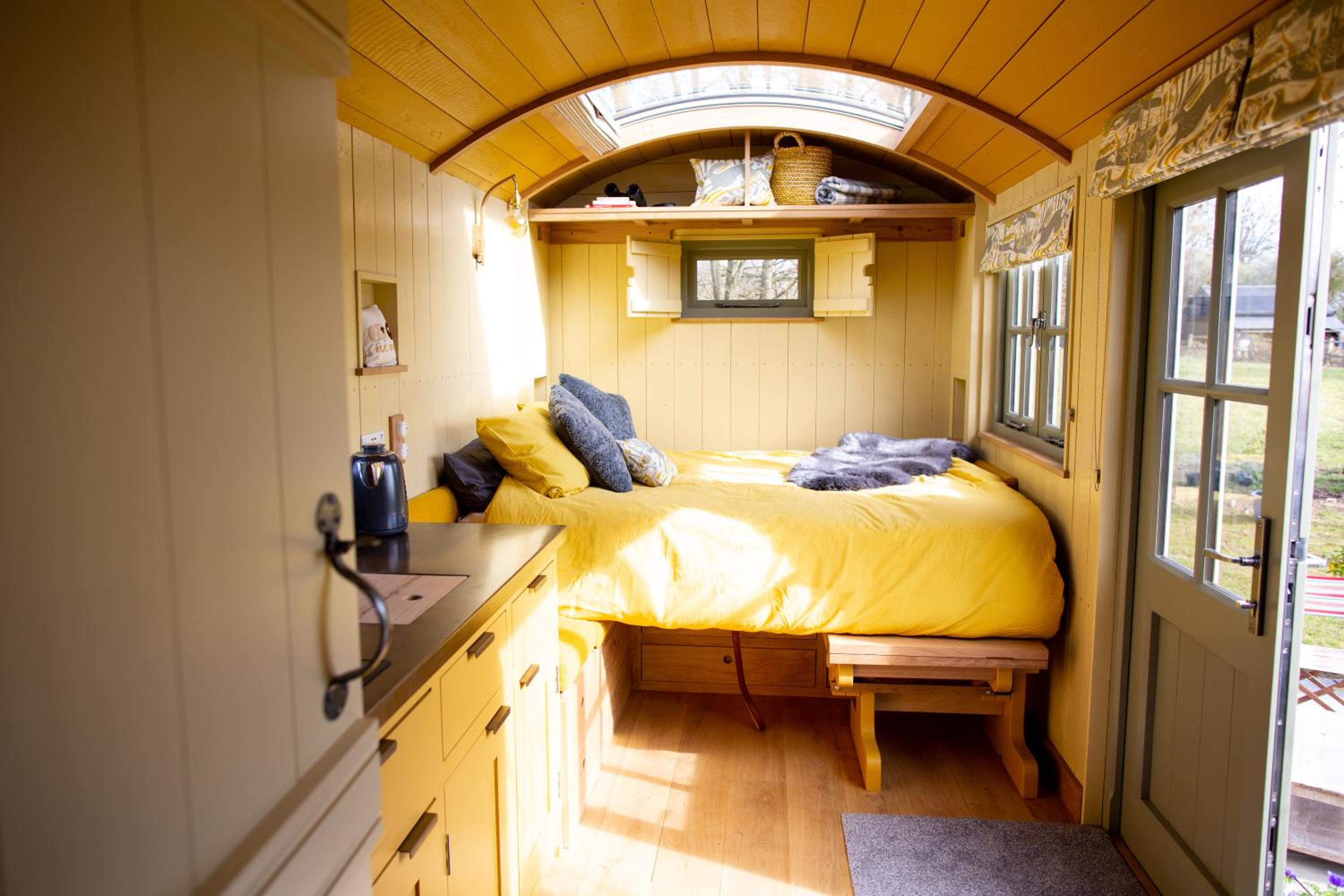 Little Plovers Shepherd Hut view 5