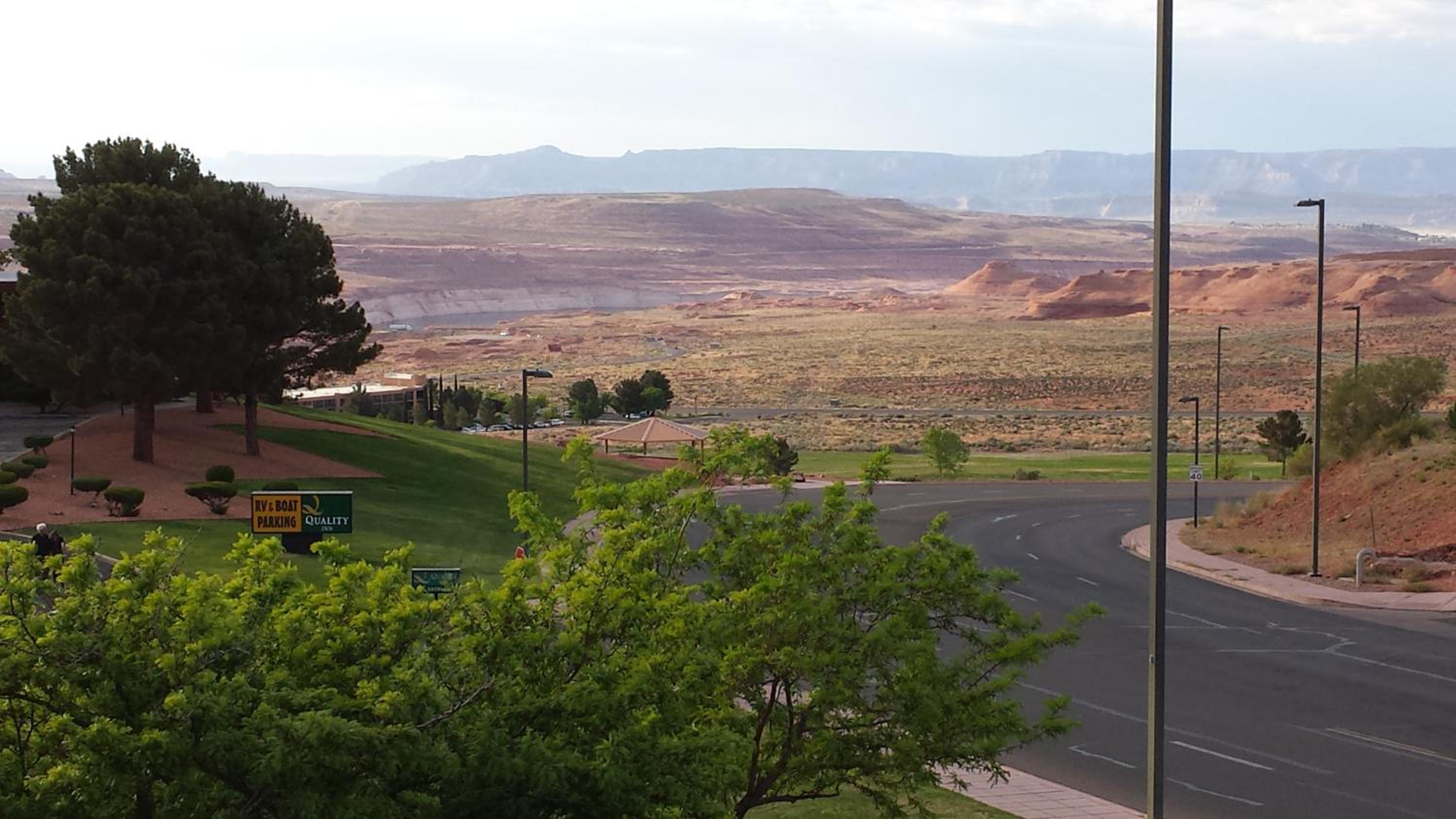 Page Vacations - Travelodge by Wyndham Page, View of Lake Powell - Property Image 2