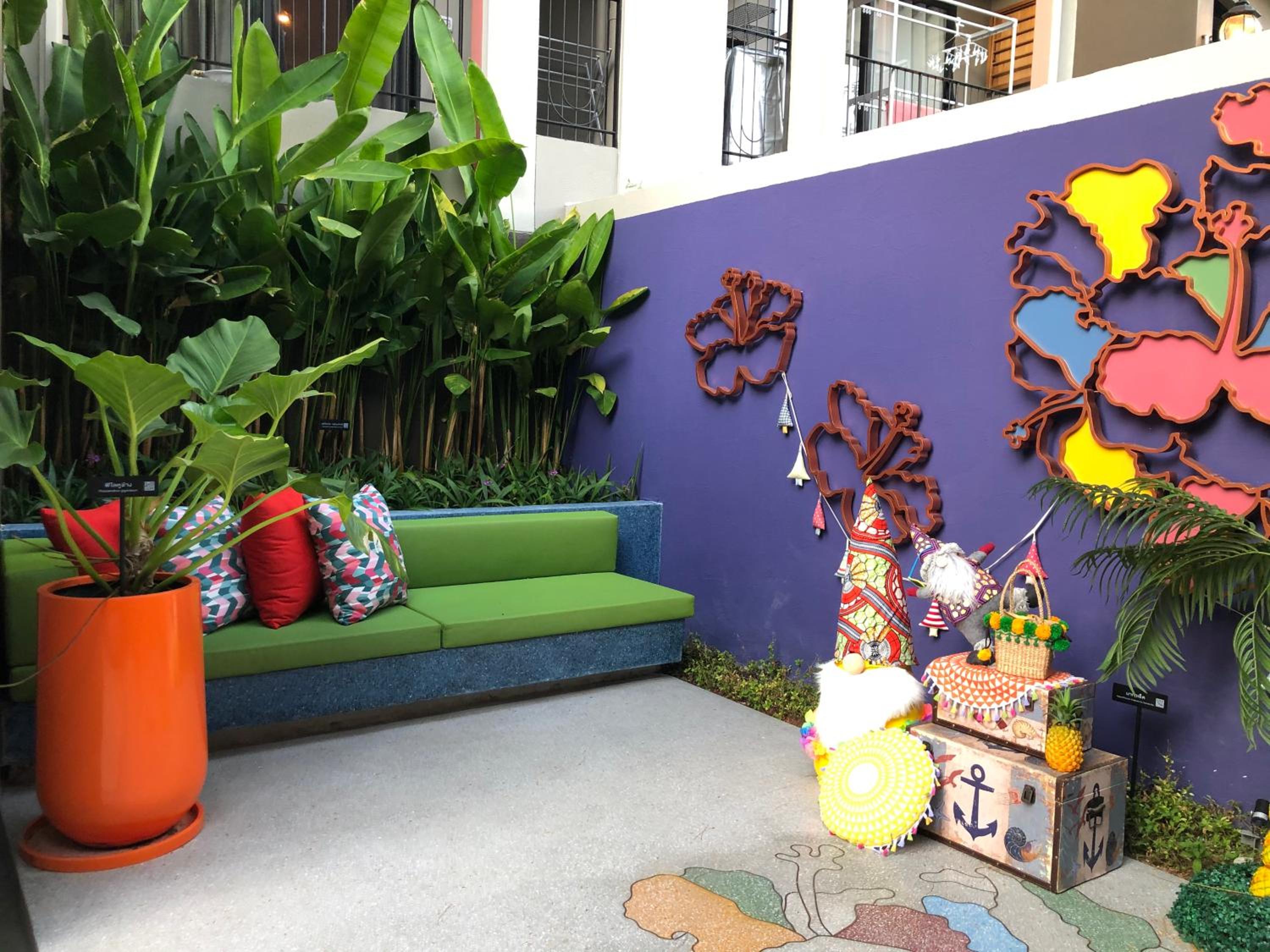 lounge