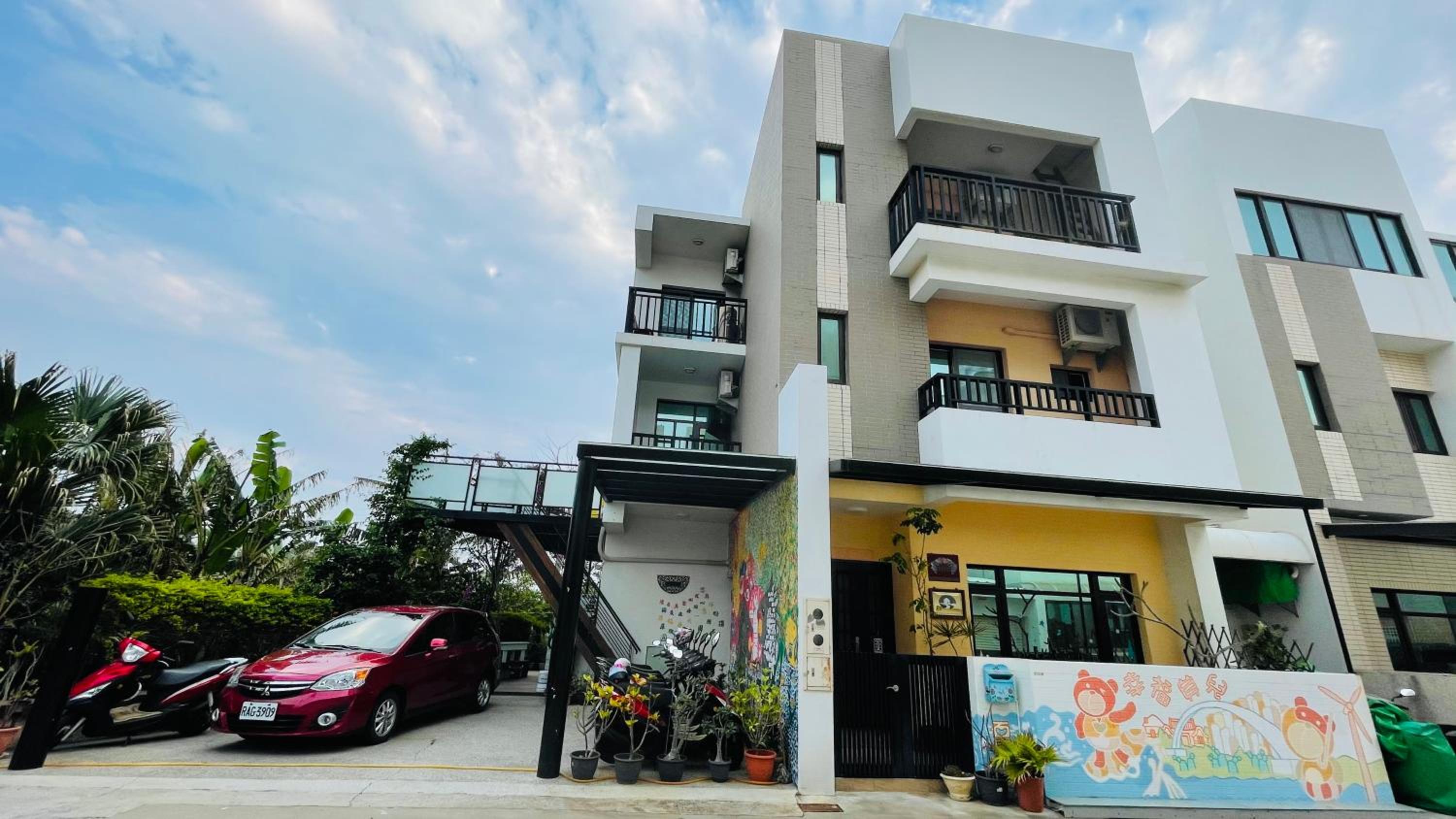 Lucky Bear Guesthouse view 5