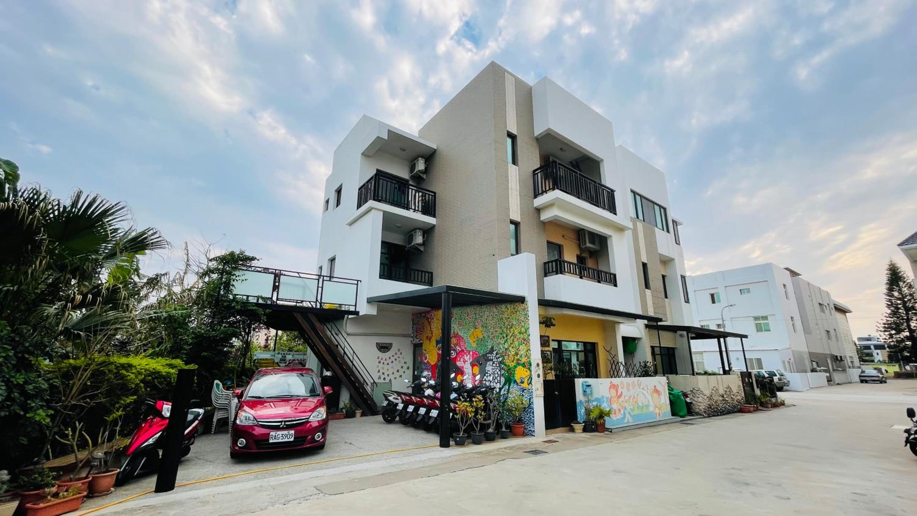 Lucky Bear Guesthouse view 4